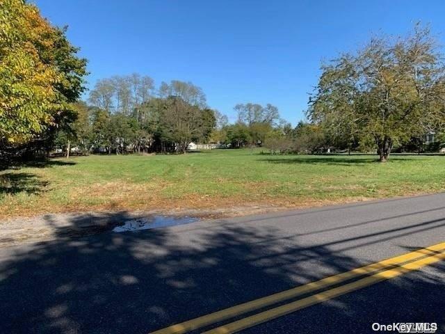 385 New Suffolk Avenue Mattituck Mattituck, NY 11952