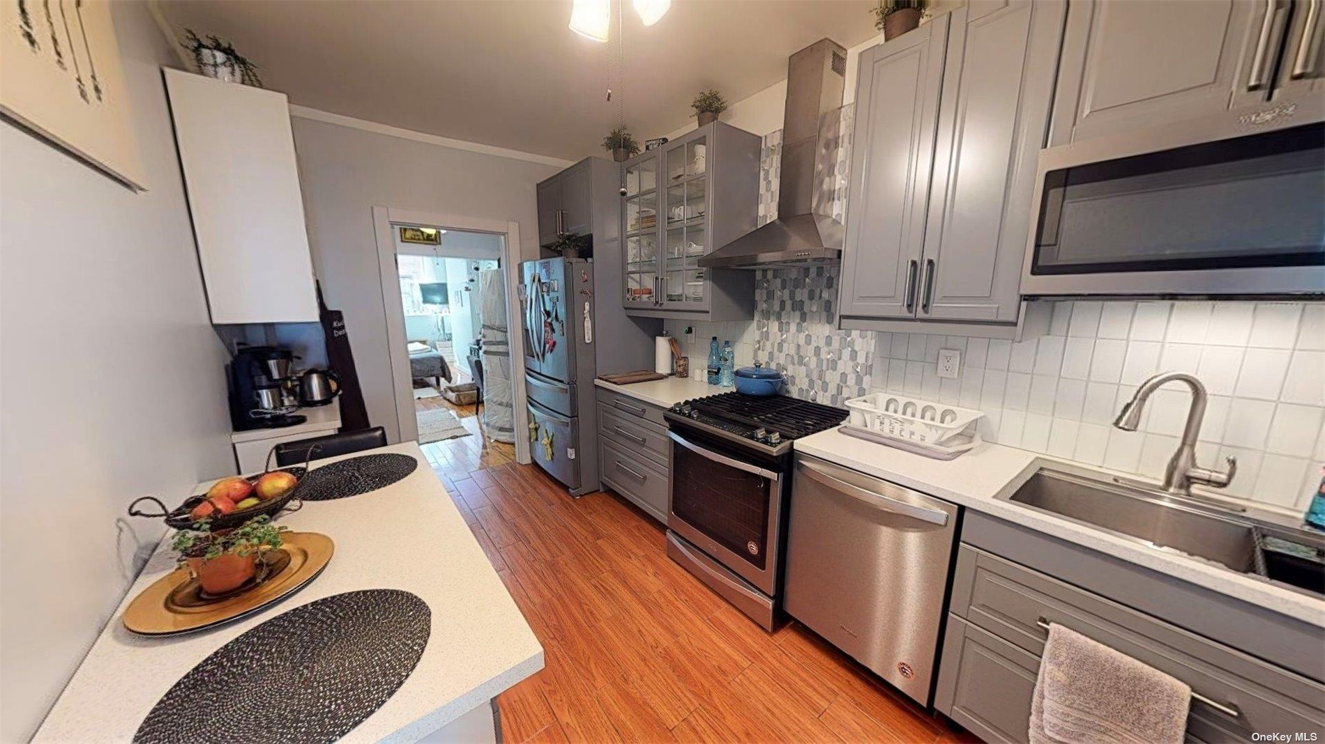 46 Sutton Street Brooklyn, NY 11222