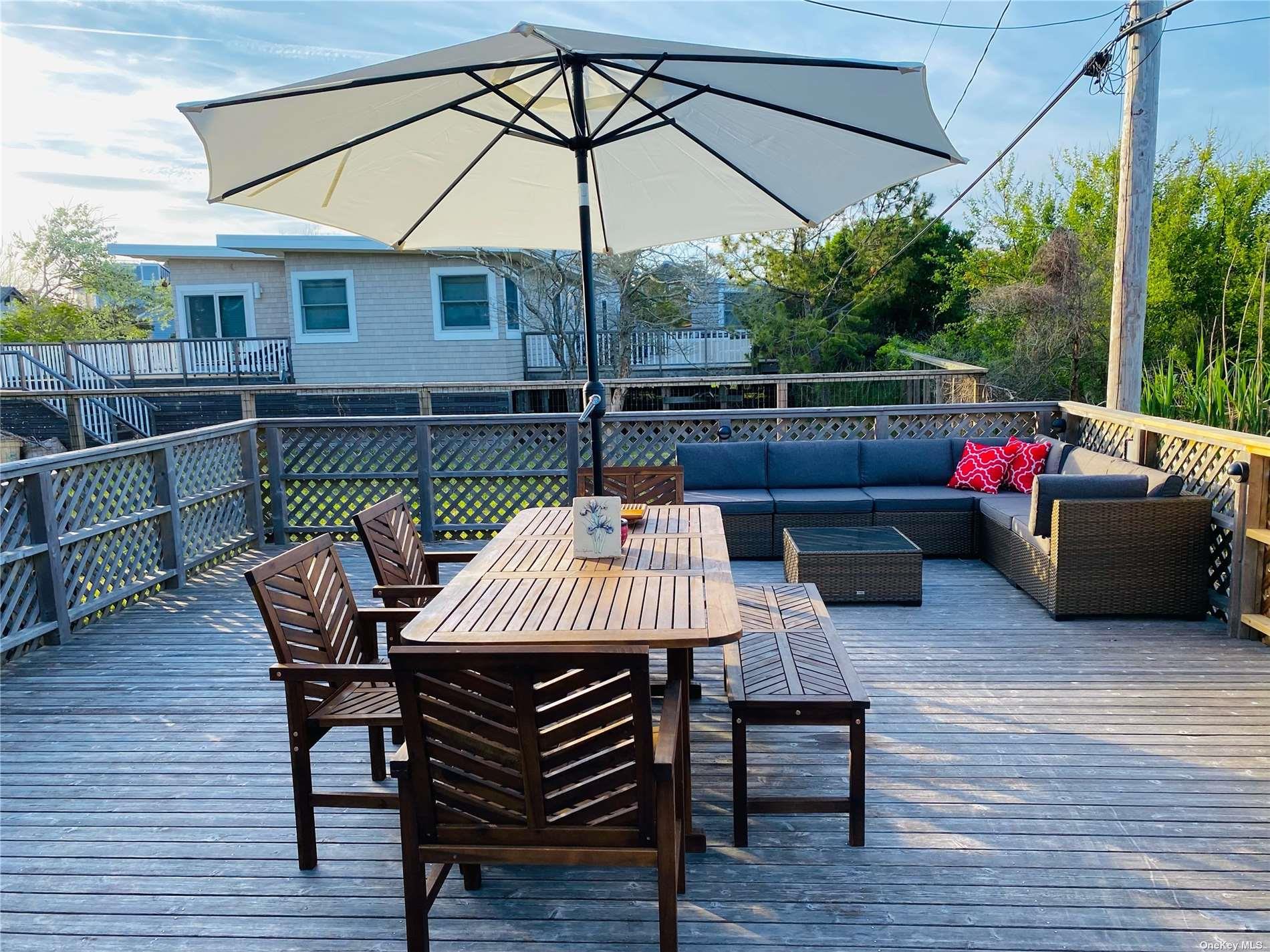 38 Homesite Avenue Seaview Seaview, NY 11770