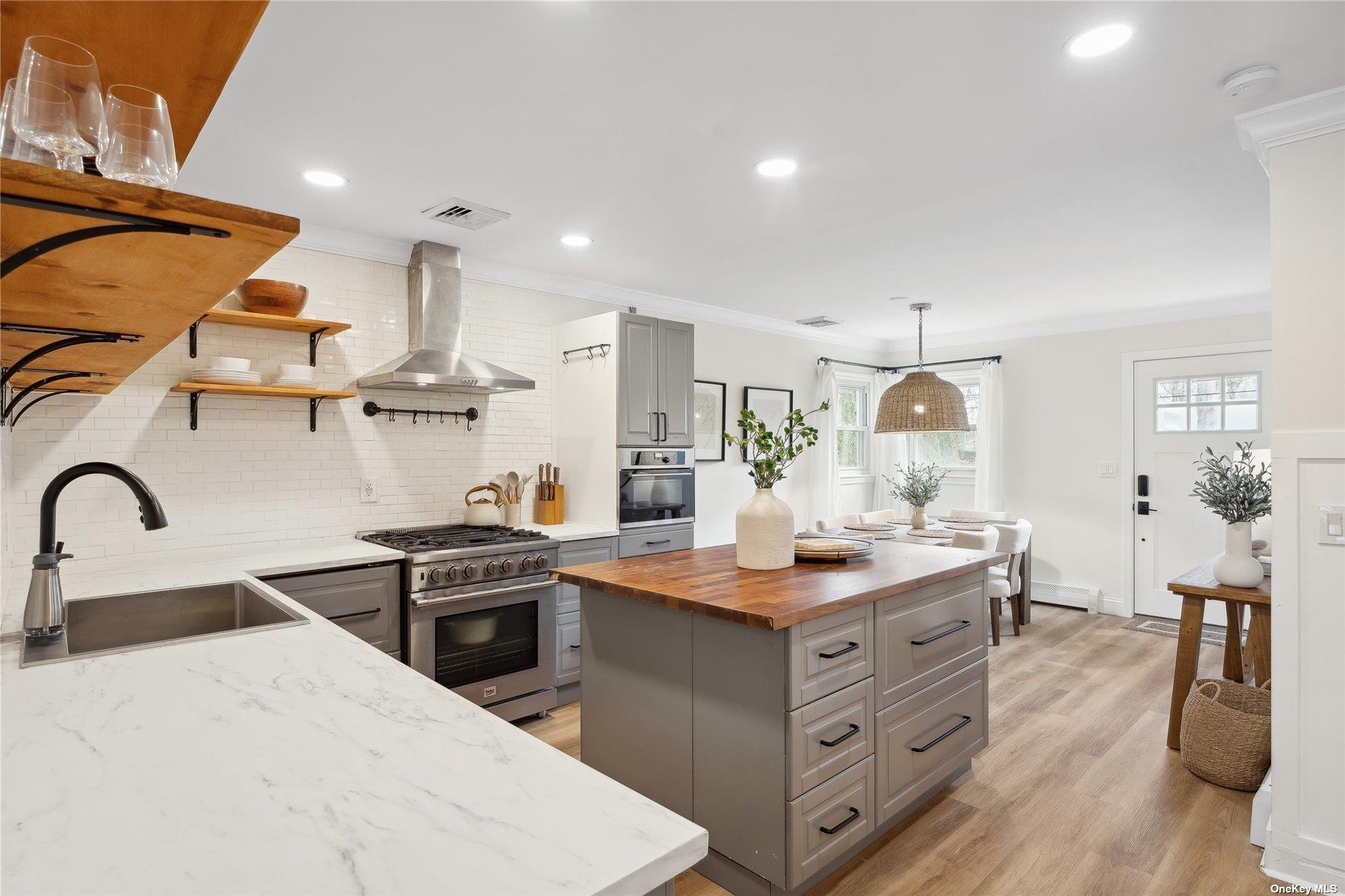 28 Argonne West Road Hampton Bays Hampton Bays, NY 11946