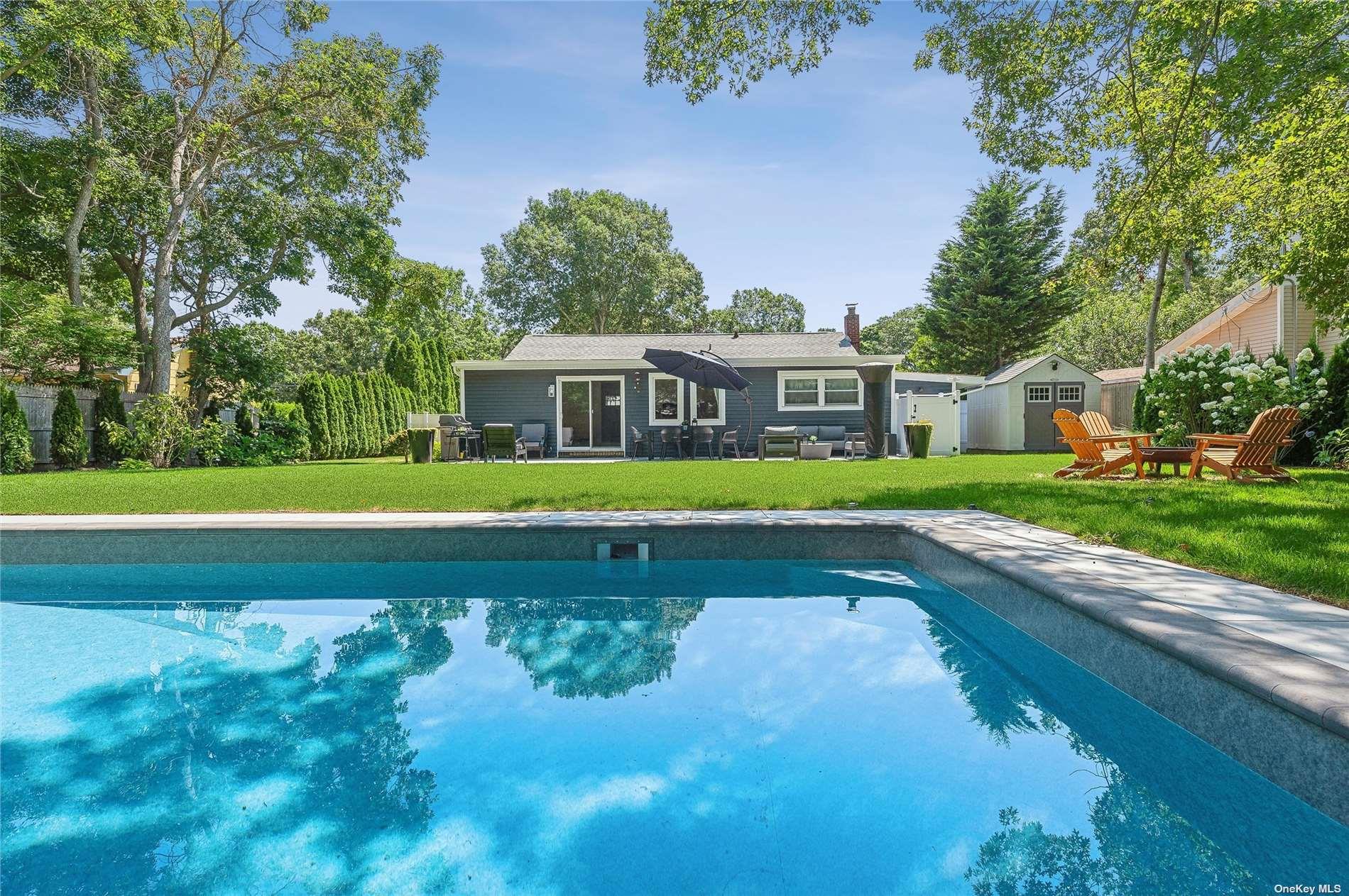 28 Argonne West Road Hampton Bays Hampton Bays, NY 11946