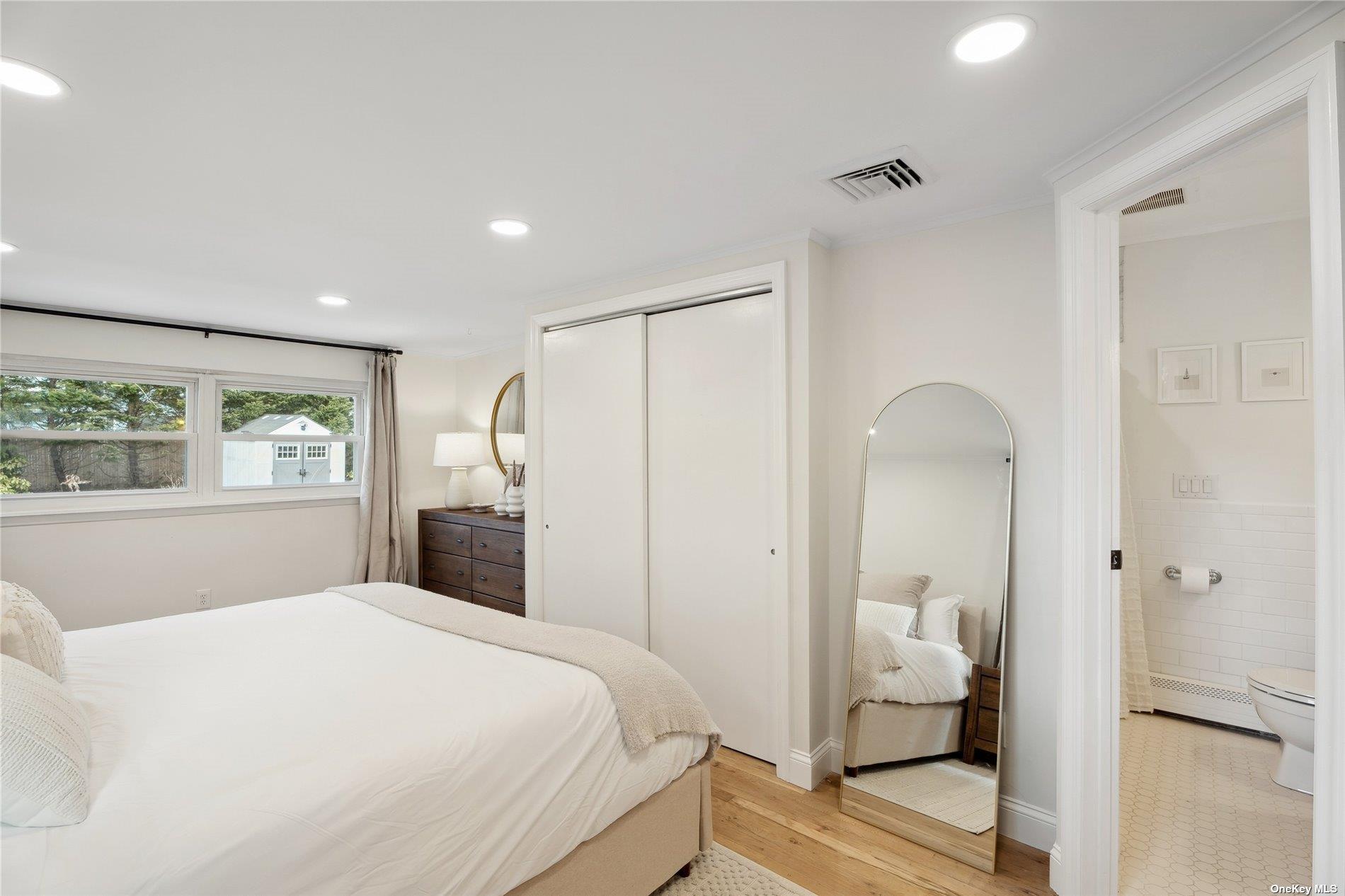 28 Argonne West Road Hampton Bays Hampton Bays, NY 11946