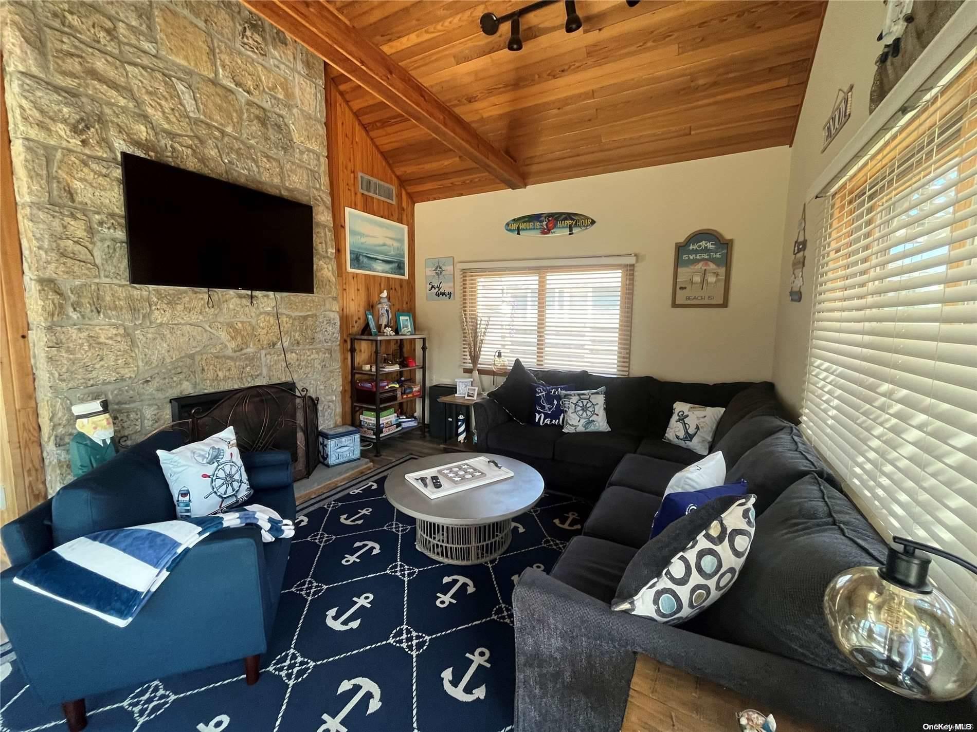 332 Dehnoff Walk Ocean Beach Ocean Beach, NY 11770