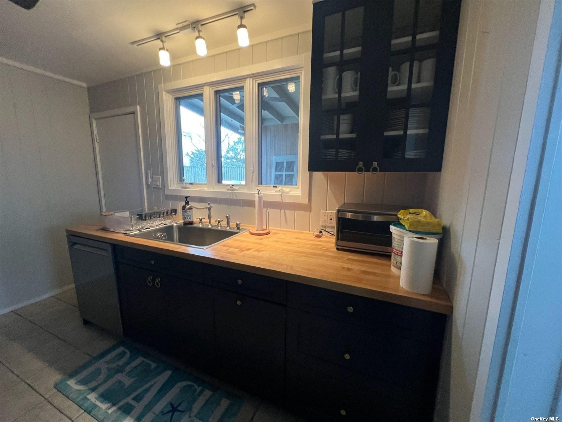 101 Bungalow Walk Ocean Beach Ocean Beach, NY 11770