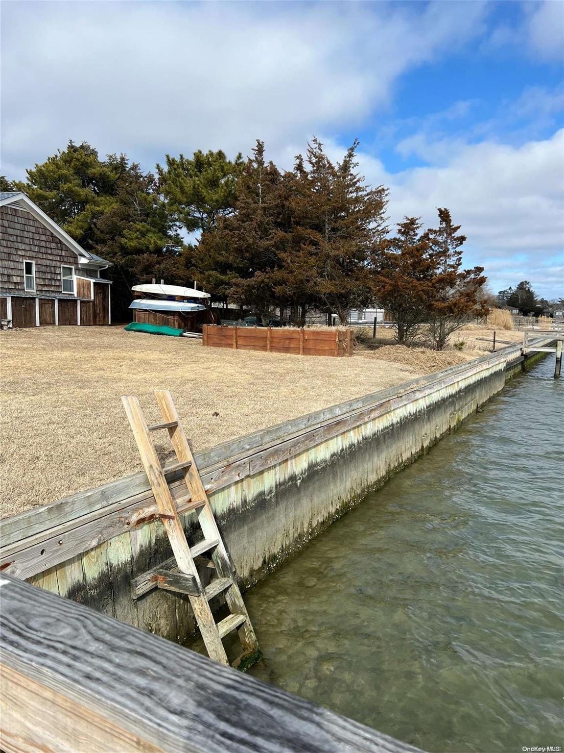28 Koral Drive Southampton Southampton, NY 11968