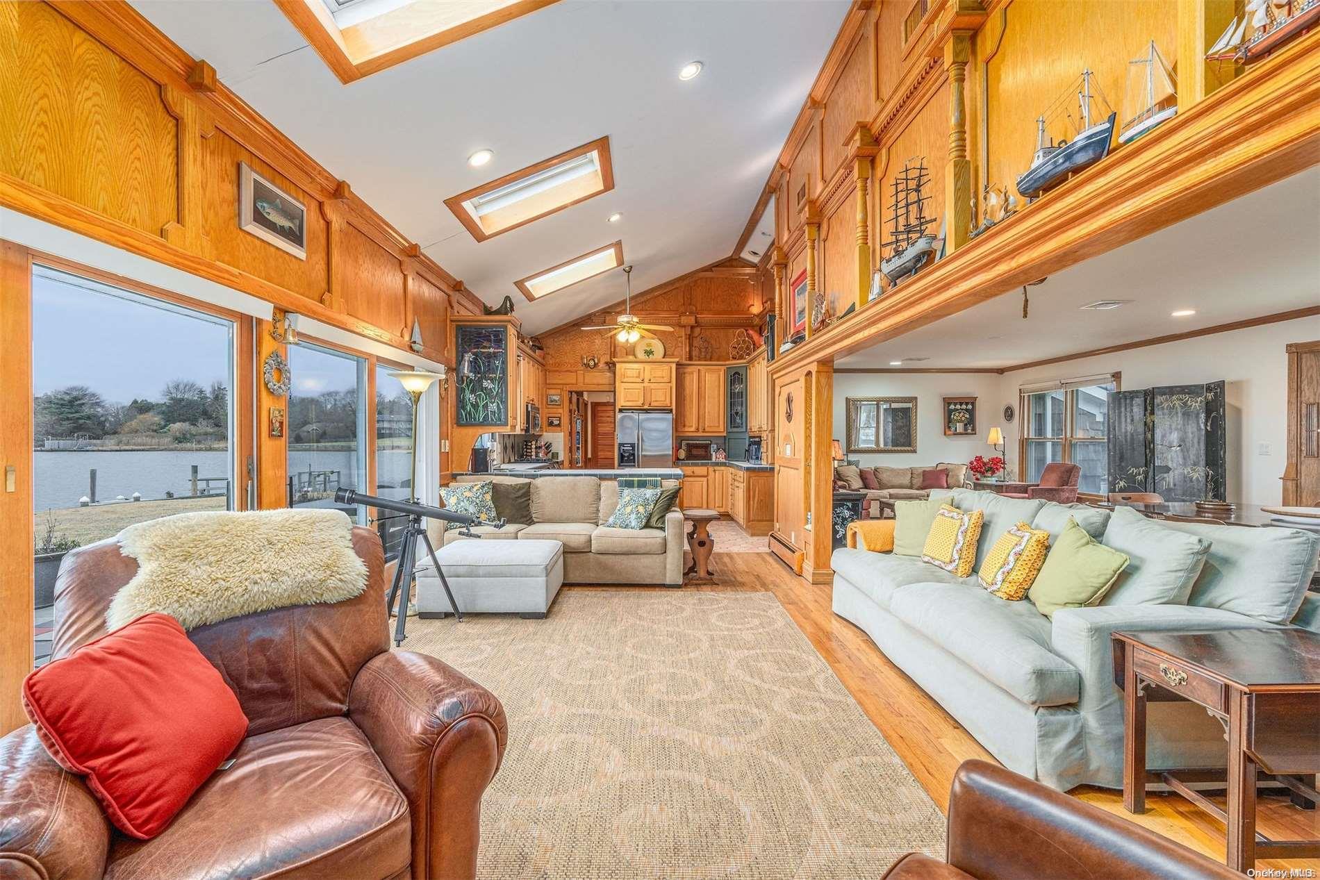 28 Koral Drive Southampton Southampton, NY 11968