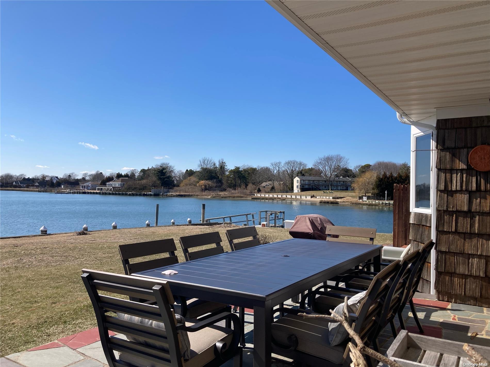 28 Koral Drive Southampton Southampton, NY 11968