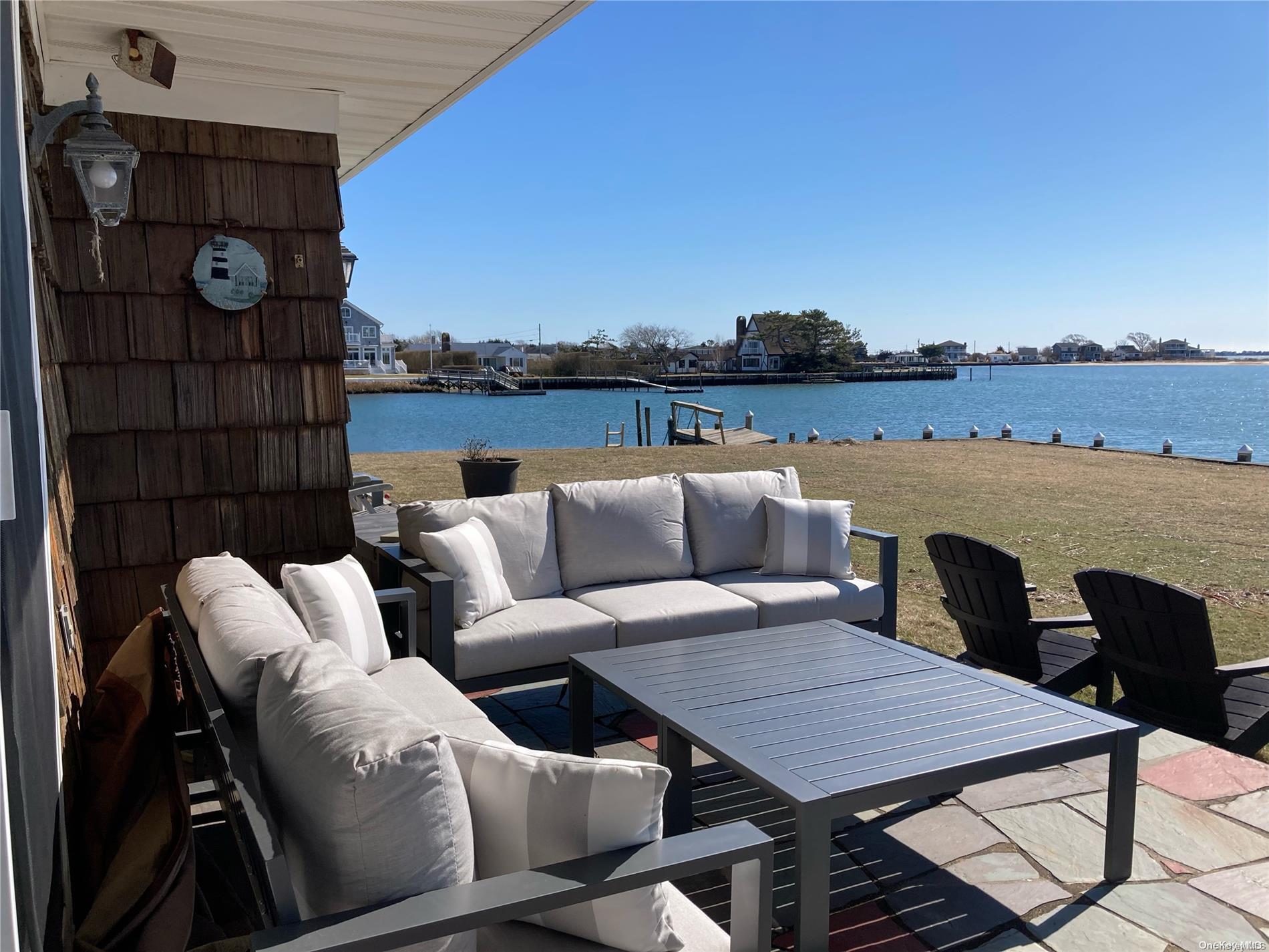28 Koral Drive Southampton Southampton, NY 11968
