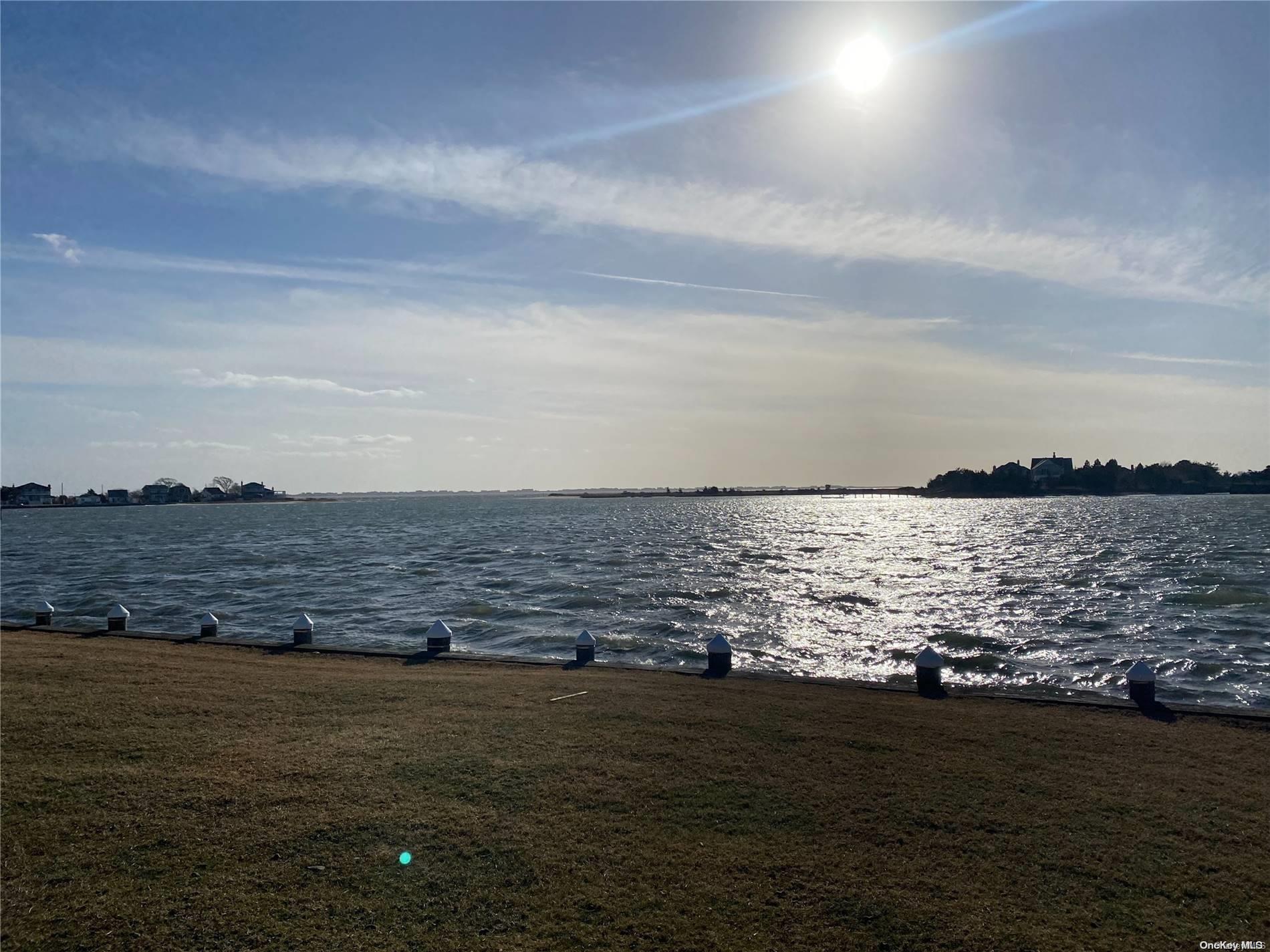 28 Koral Drive Southampton Southampton, NY 11968