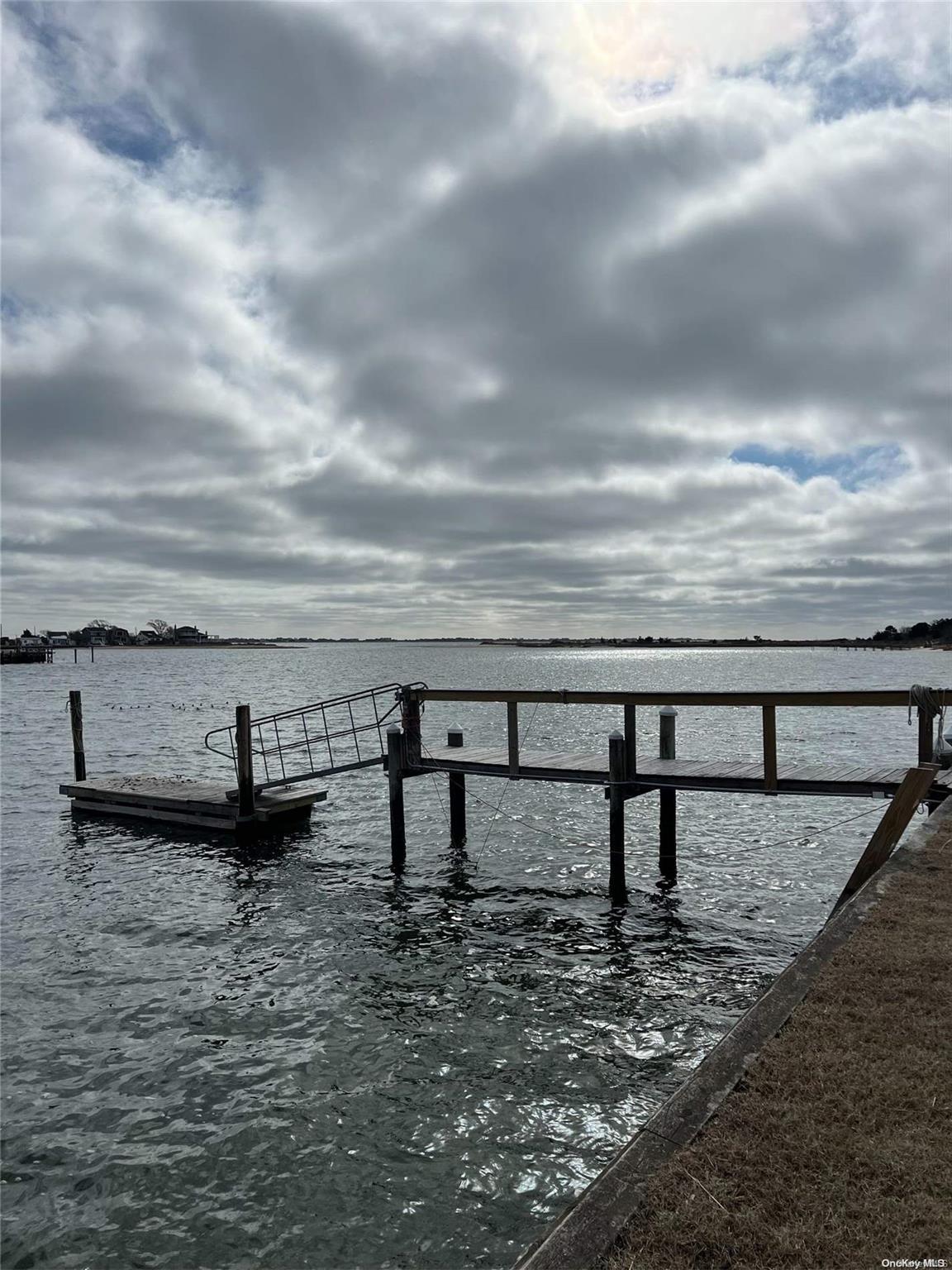 28 Koral Drive Southampton Southampton, NY 11968