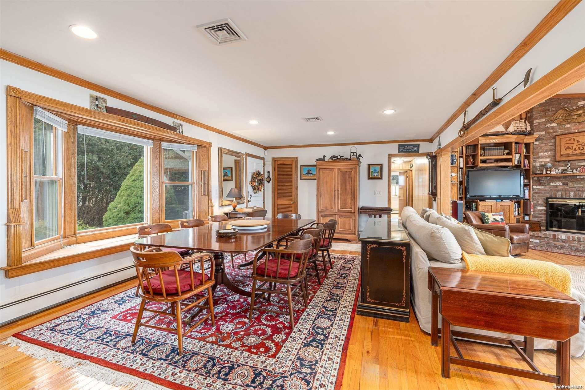 28 Koral Drive Southampton Southampton, NY 11968