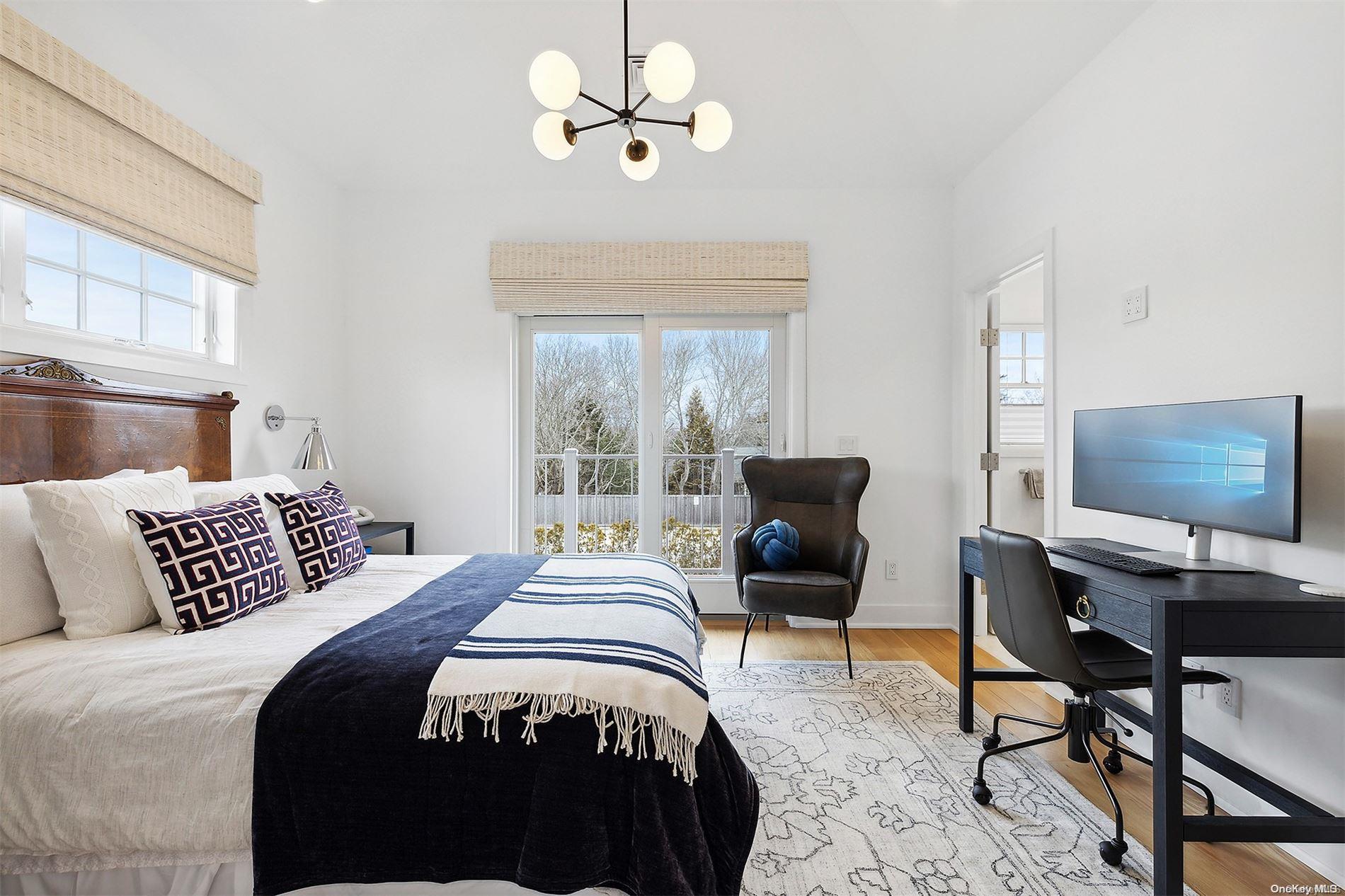 68 Foster Avenue 17 Hampton Bays Hampton Bays, NY 11946