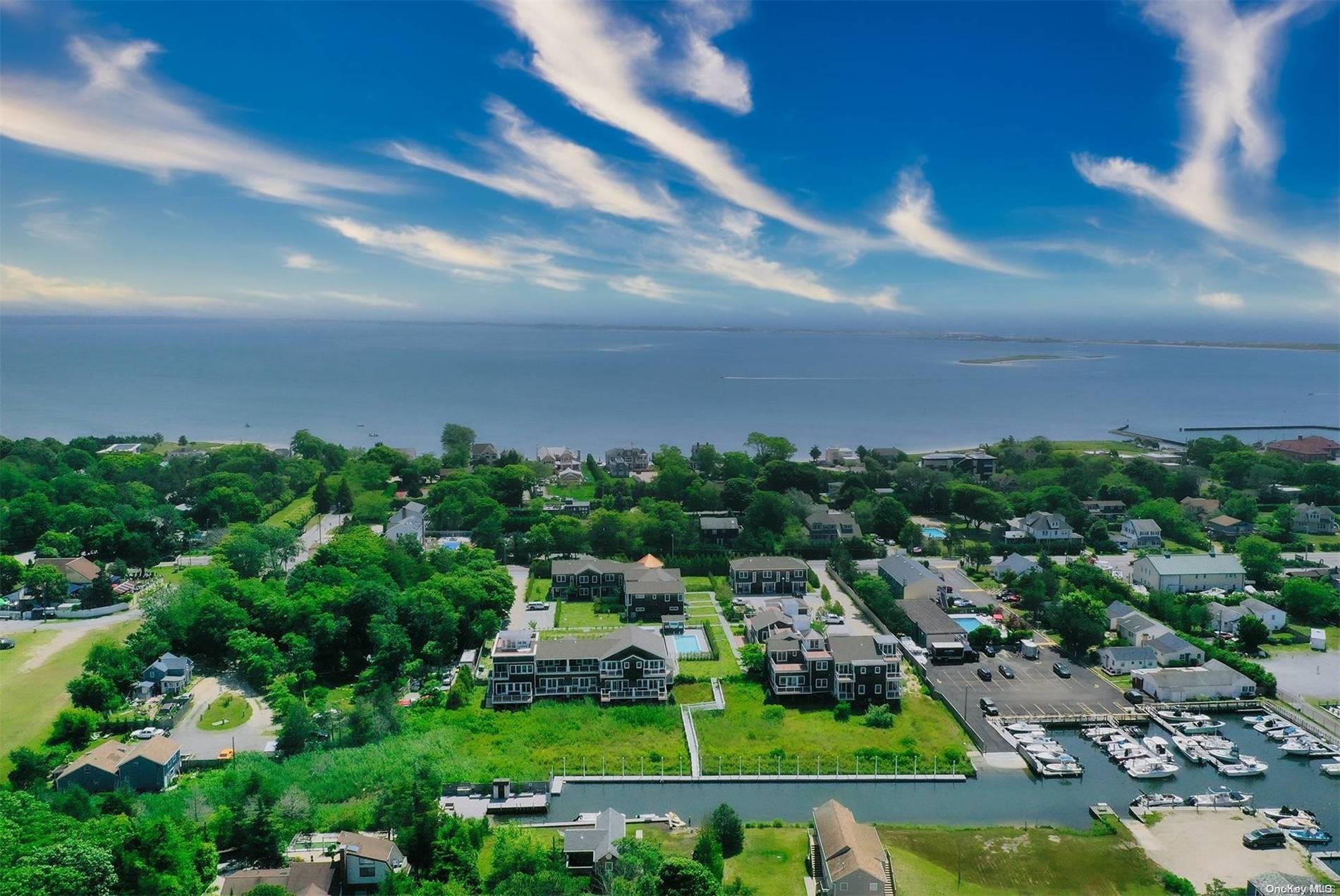 68 Foster Avenue 17 Hampton Bays Hampton Bays, NY 11946