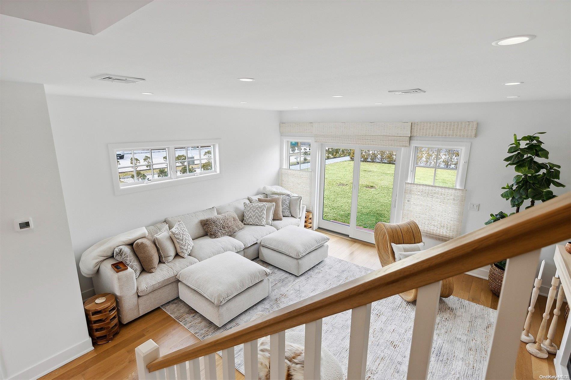 68 Foster Avenue 17 Hampton Bays Hampton Bays, NY 11946