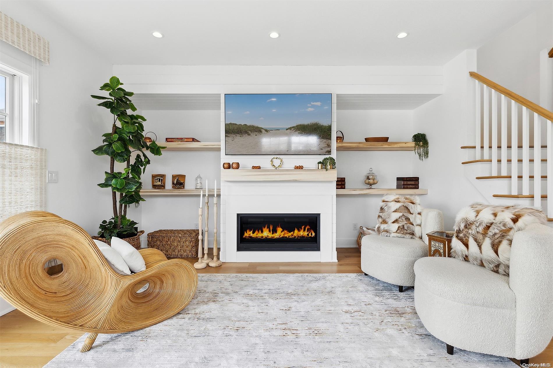 68 Foster Avenue 17 Hampton Bays Hampton Bays, NY 11946