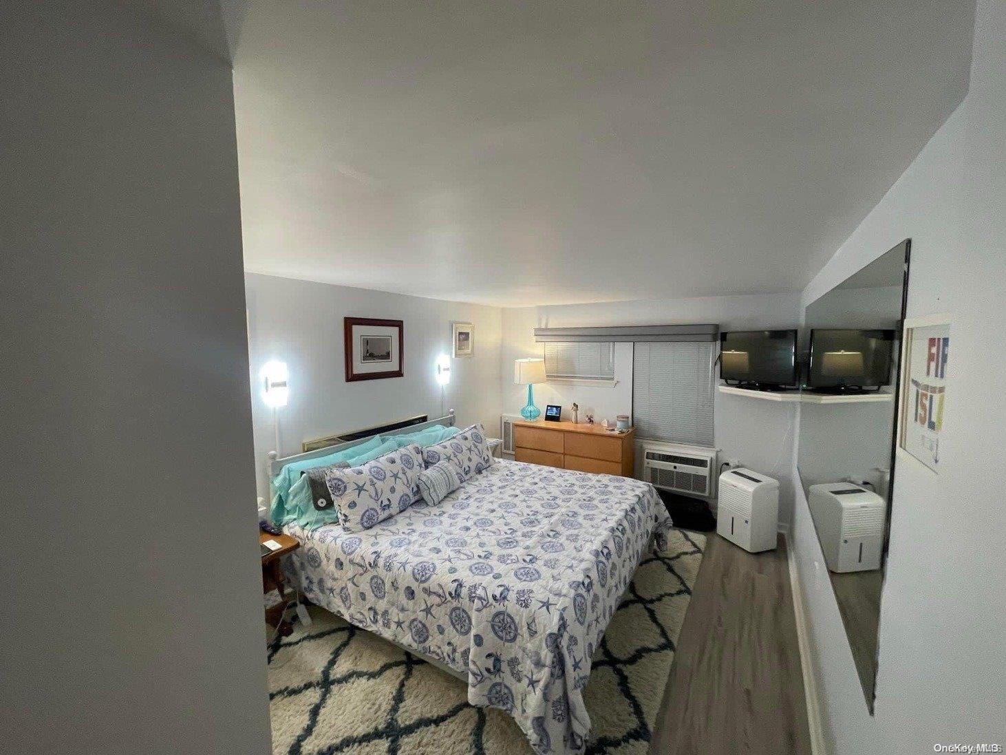 7 Dehnhoff Walk Ocean Beach Ocean Beach, NY 11770