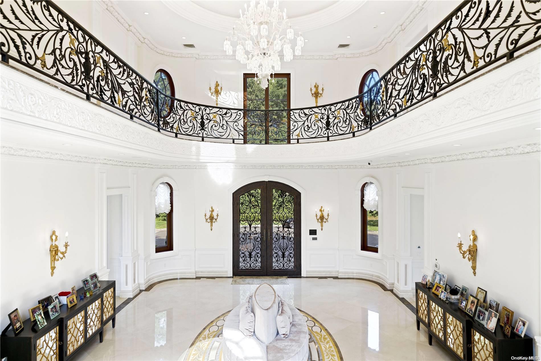 5 Longwood Road Sands Point Sands Point, NY 11050