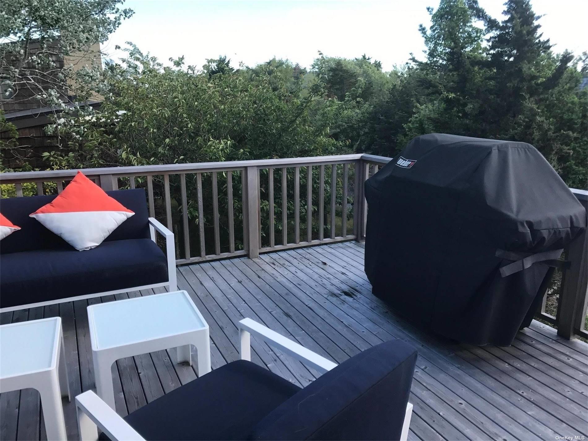 42 Evergreen Seaview Seaview, NY 11770