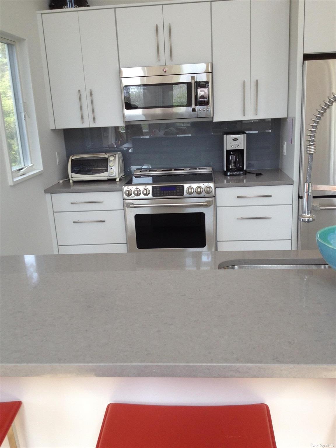 42 Evergreen Seaview Seaview, NY 11770