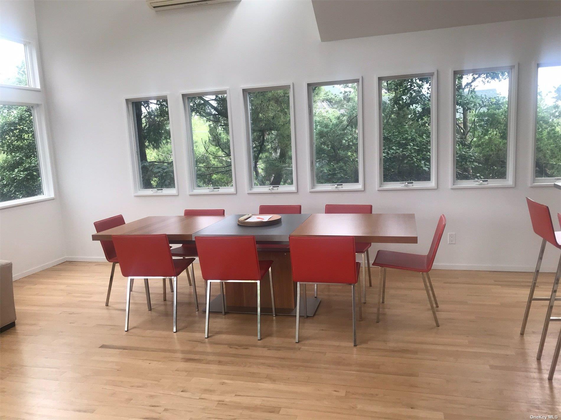 42 Evergreen Seaview Seaview, NY 11770