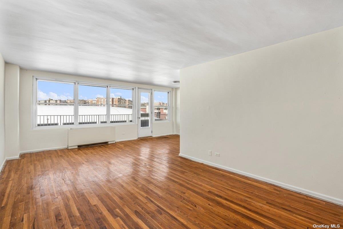 212-30 23rd Avenue 3-G Bayside Bayside, NY 11360