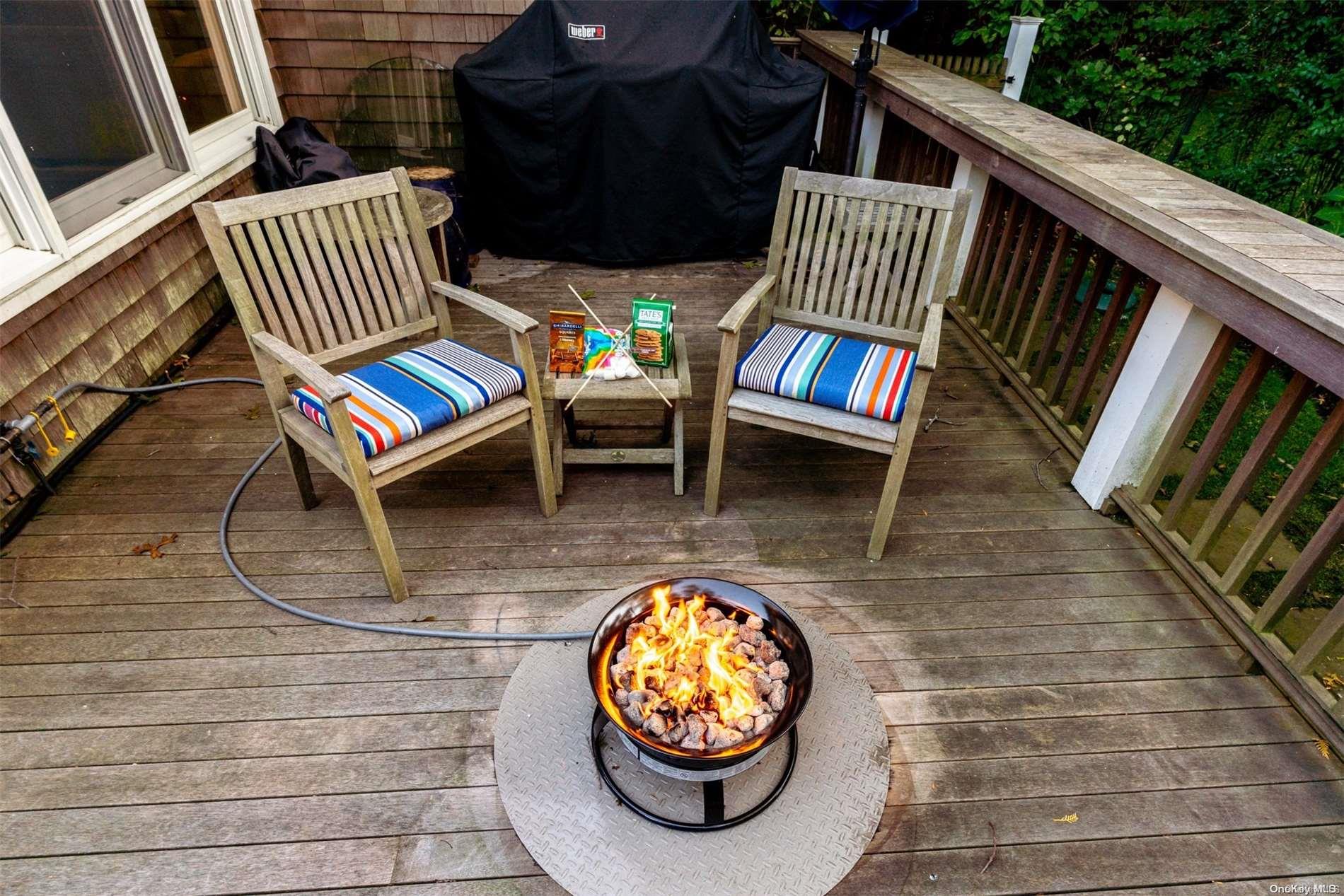 11 Cowhill Lane Wainscott Wainscott, NY 11975