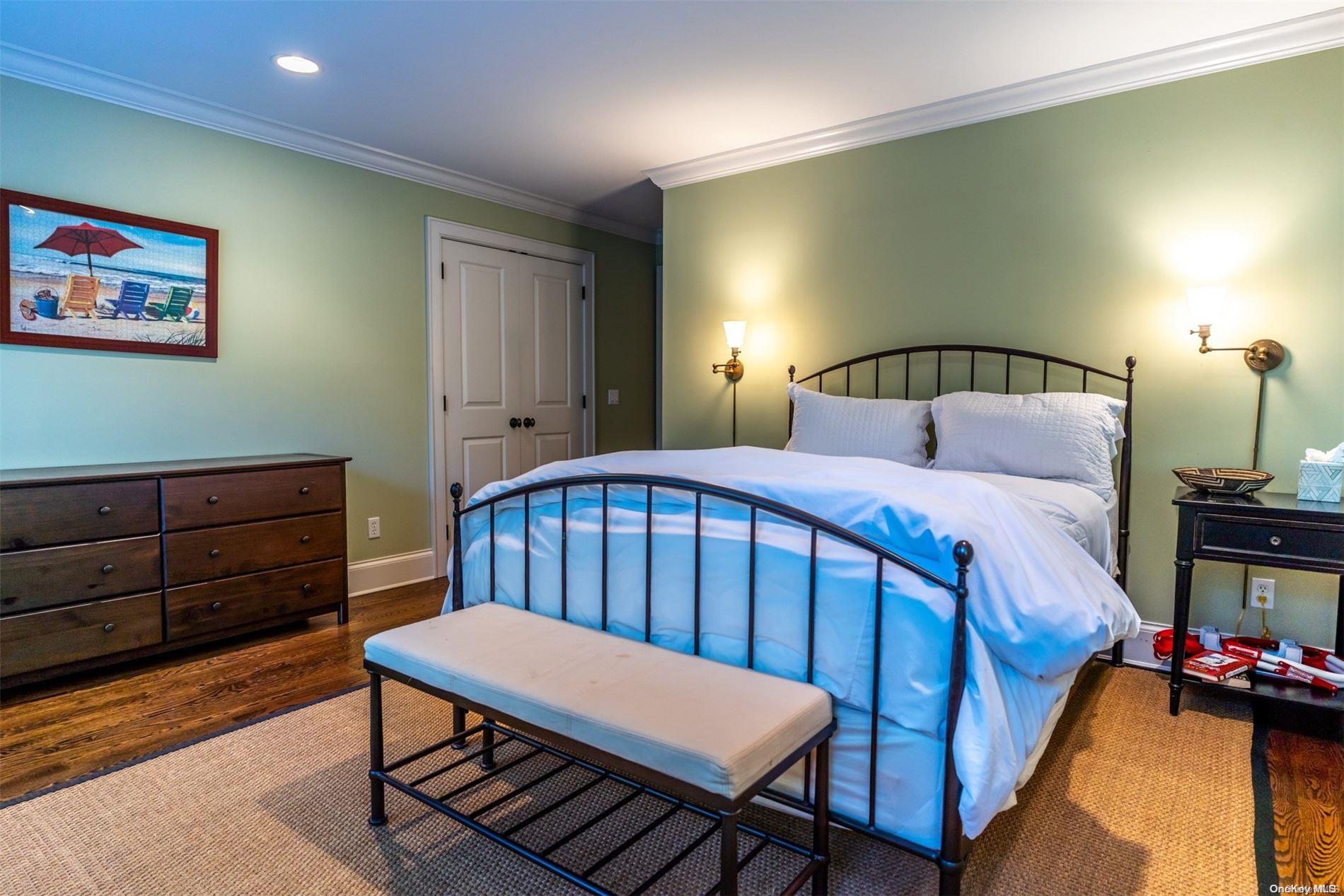 11 Cowhill Lane Wainscott Wainscott, NY 11975