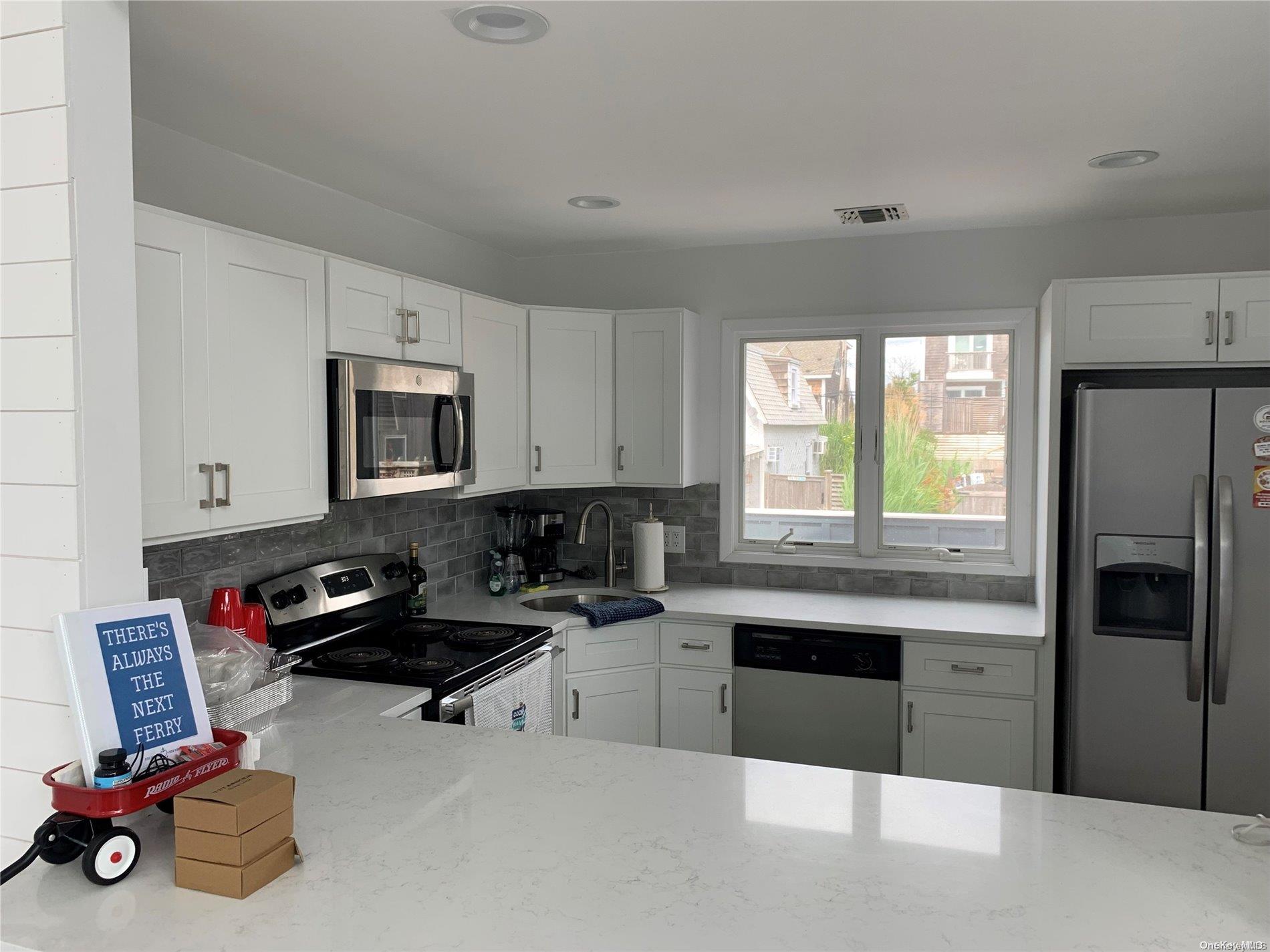 187 Cottage Walk Ocean Beach Ocean Beach, NY 11770