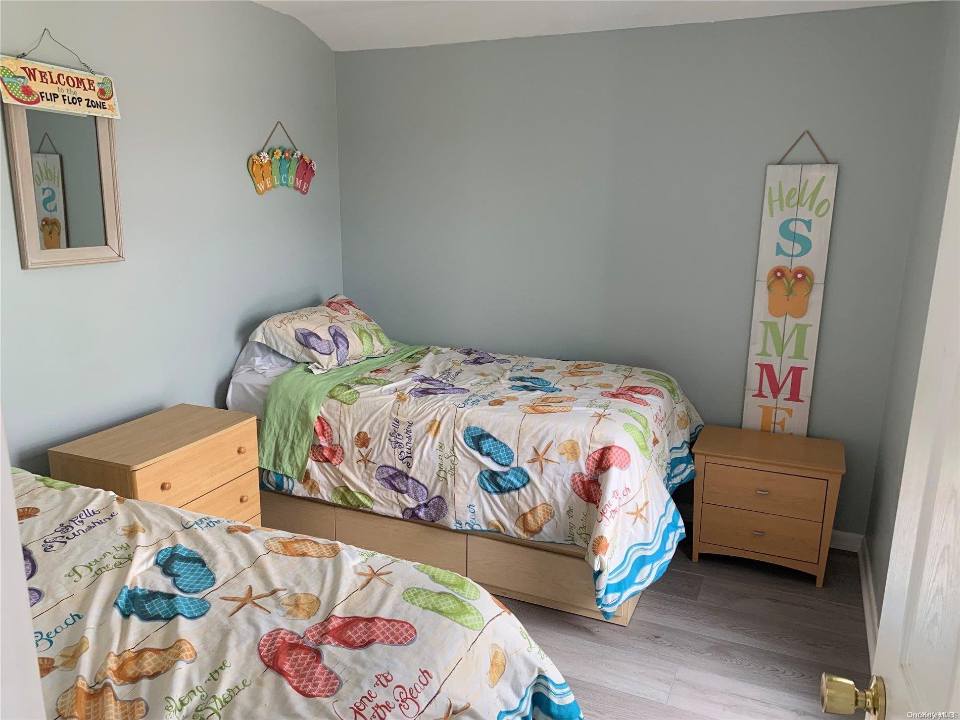 187 Cottage Walk Ocean Beach Ocean Beach, NY 11770