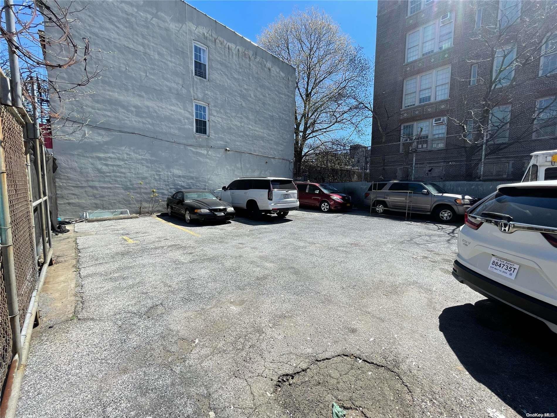 141 Pennsylvania Avenue Brooklyn, NY 11207