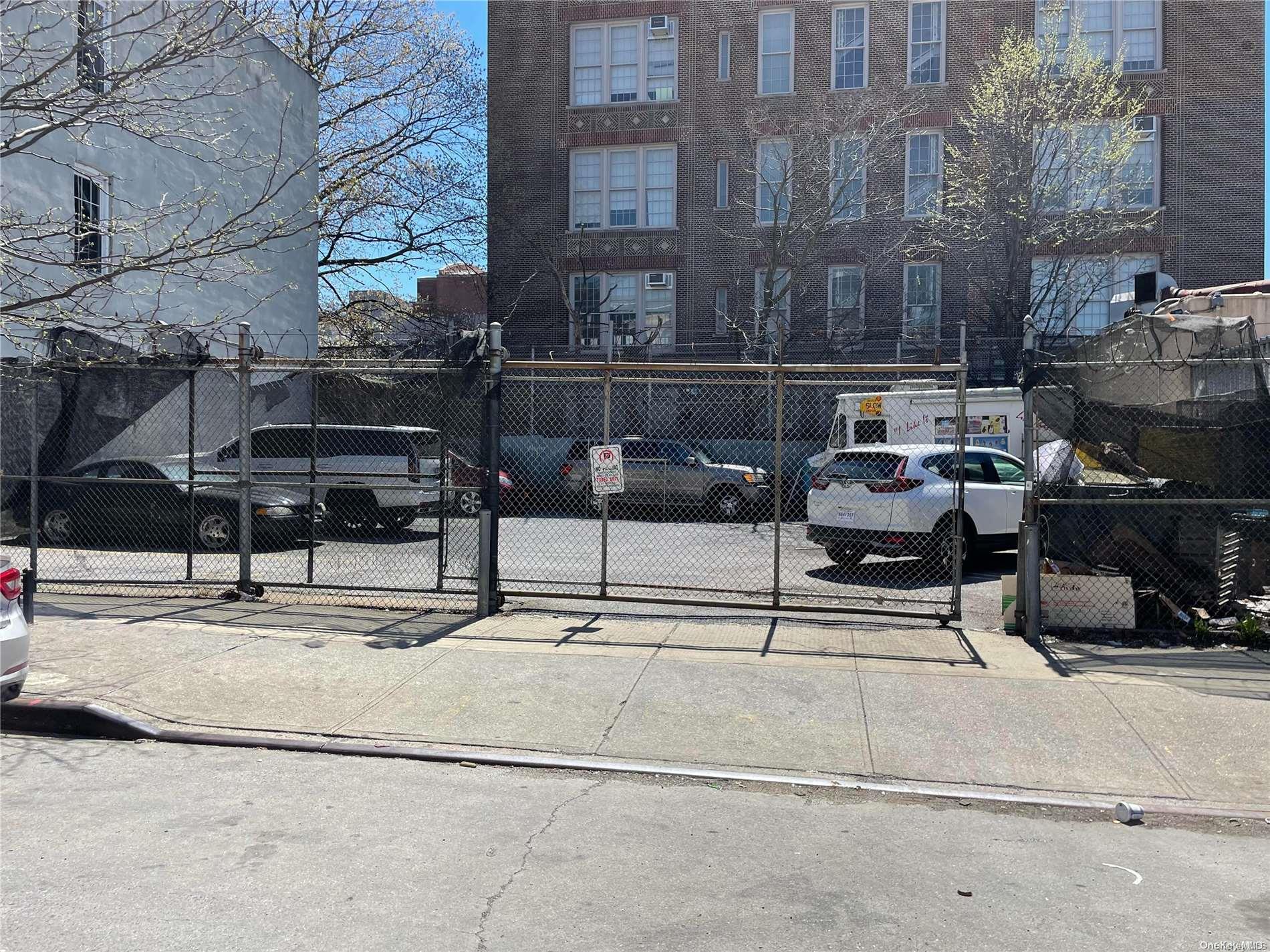 141 Pennsylvania Avenue Brooklyn, NY 11207