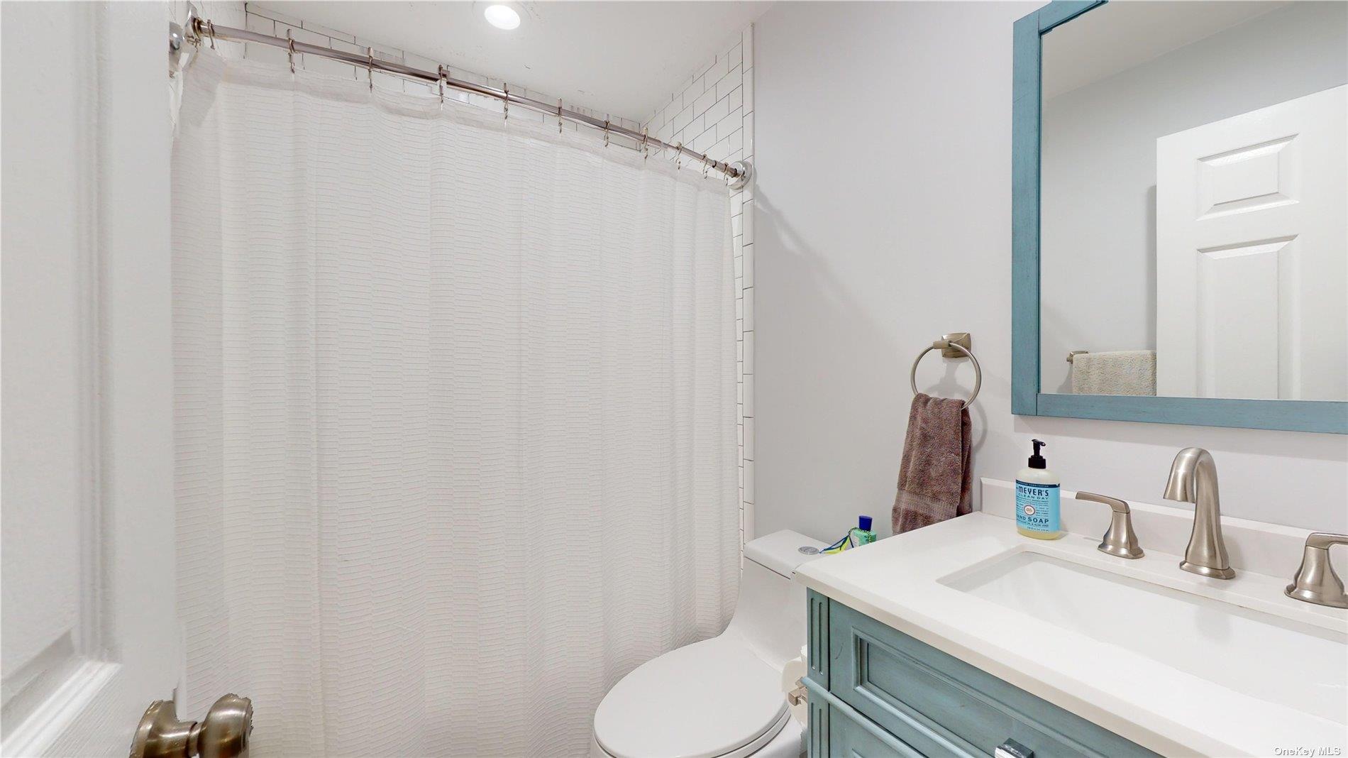 6 West End Avenue East Quogue East Quogue, NY 11942