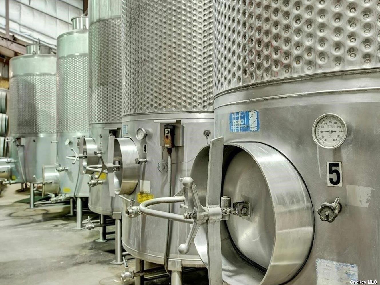 18910 Middle Road Cutchogue Cutchogue, NY 11935