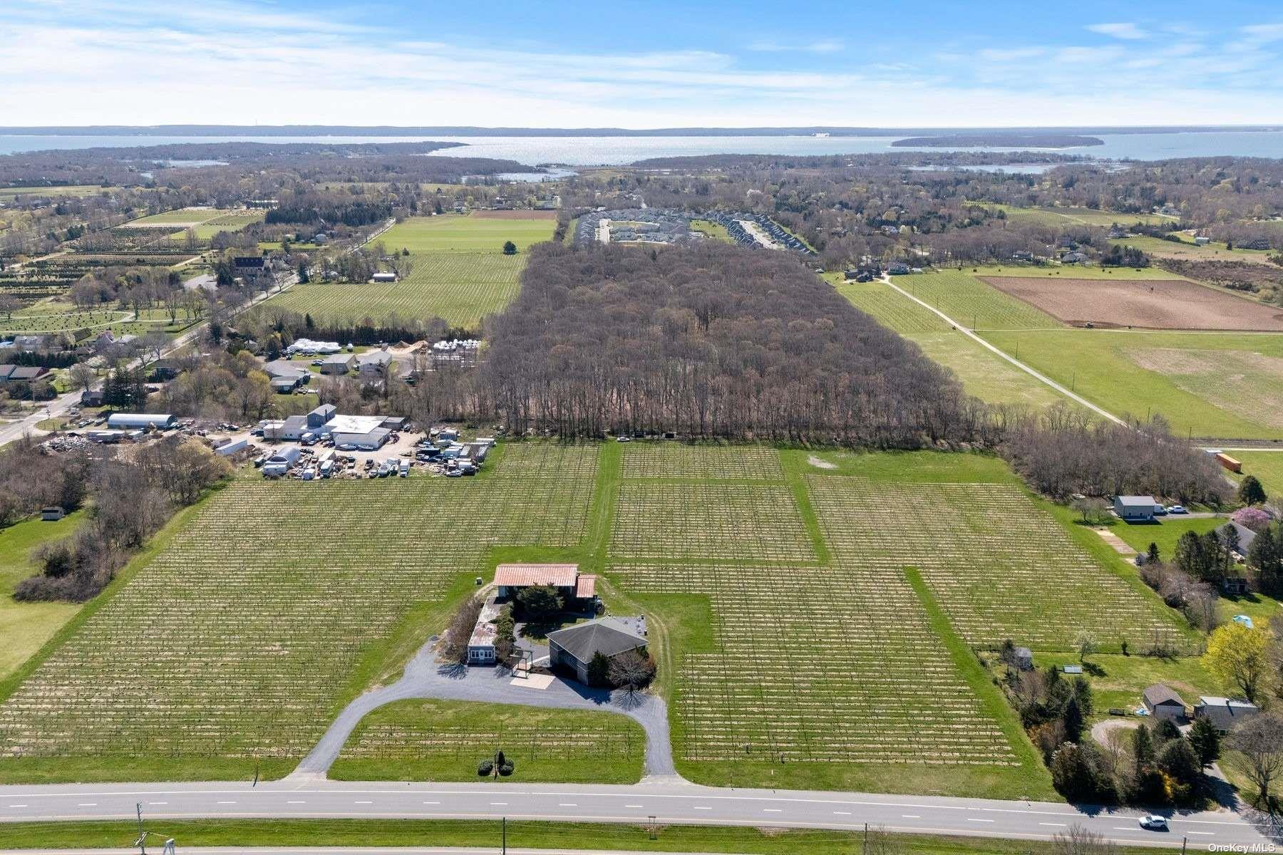 18910 Middle Road Cutchogue Cutchogue, NY 11935