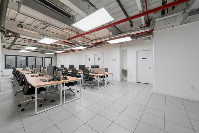 32-24 Steinway Street Astoria Astoria, NY 11103