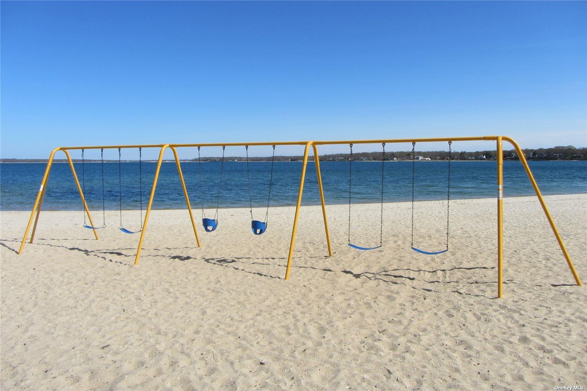 400 Hill Road Southold Southold NY 11971