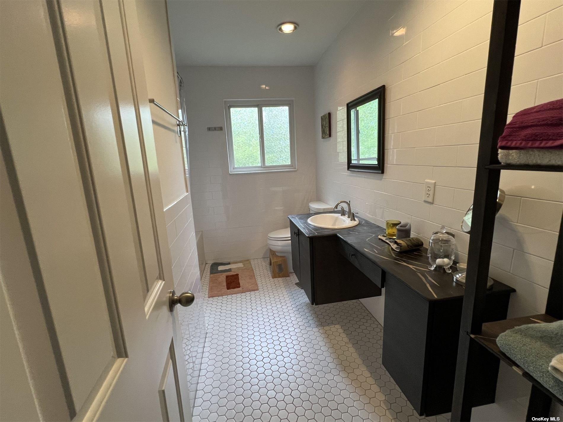 400 Hill Road Southold Southold NY 11971