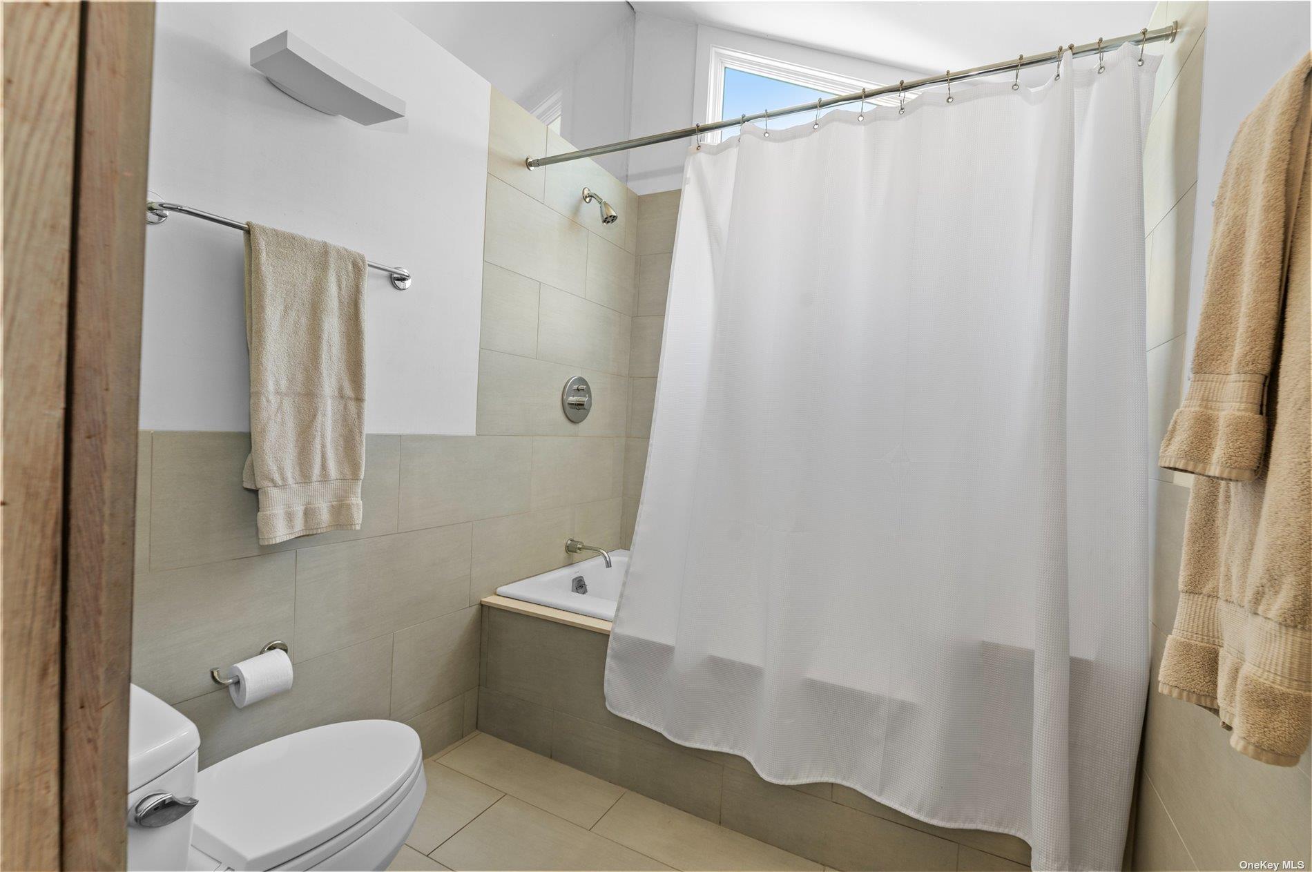 36 Beachwold Avenue Seaview Seaview, NY 11770