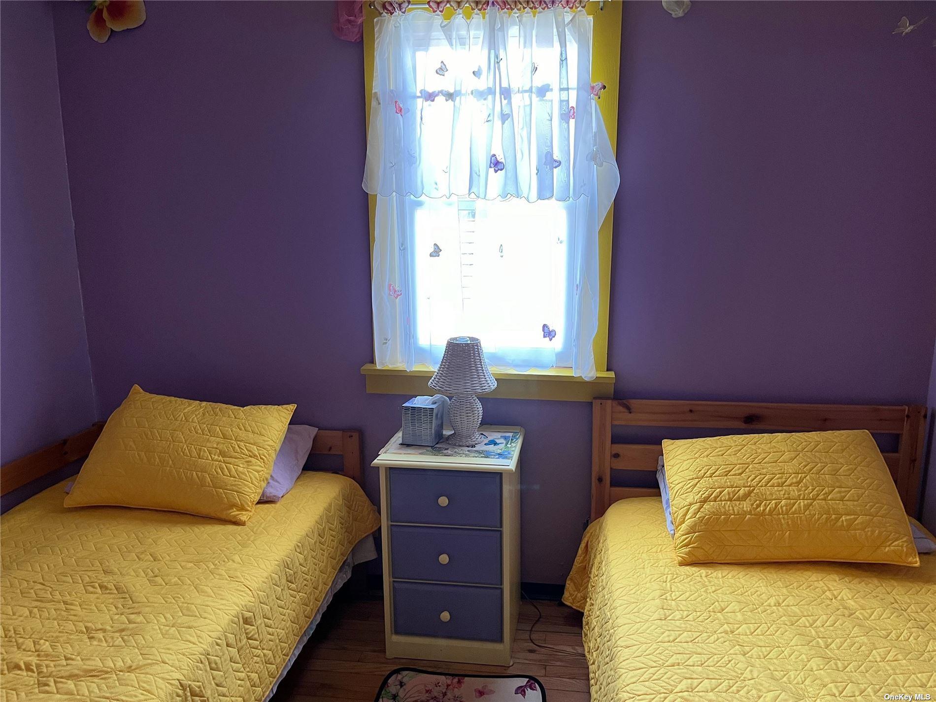 4 Surfview Walk Seaview Seaview, NY 11770