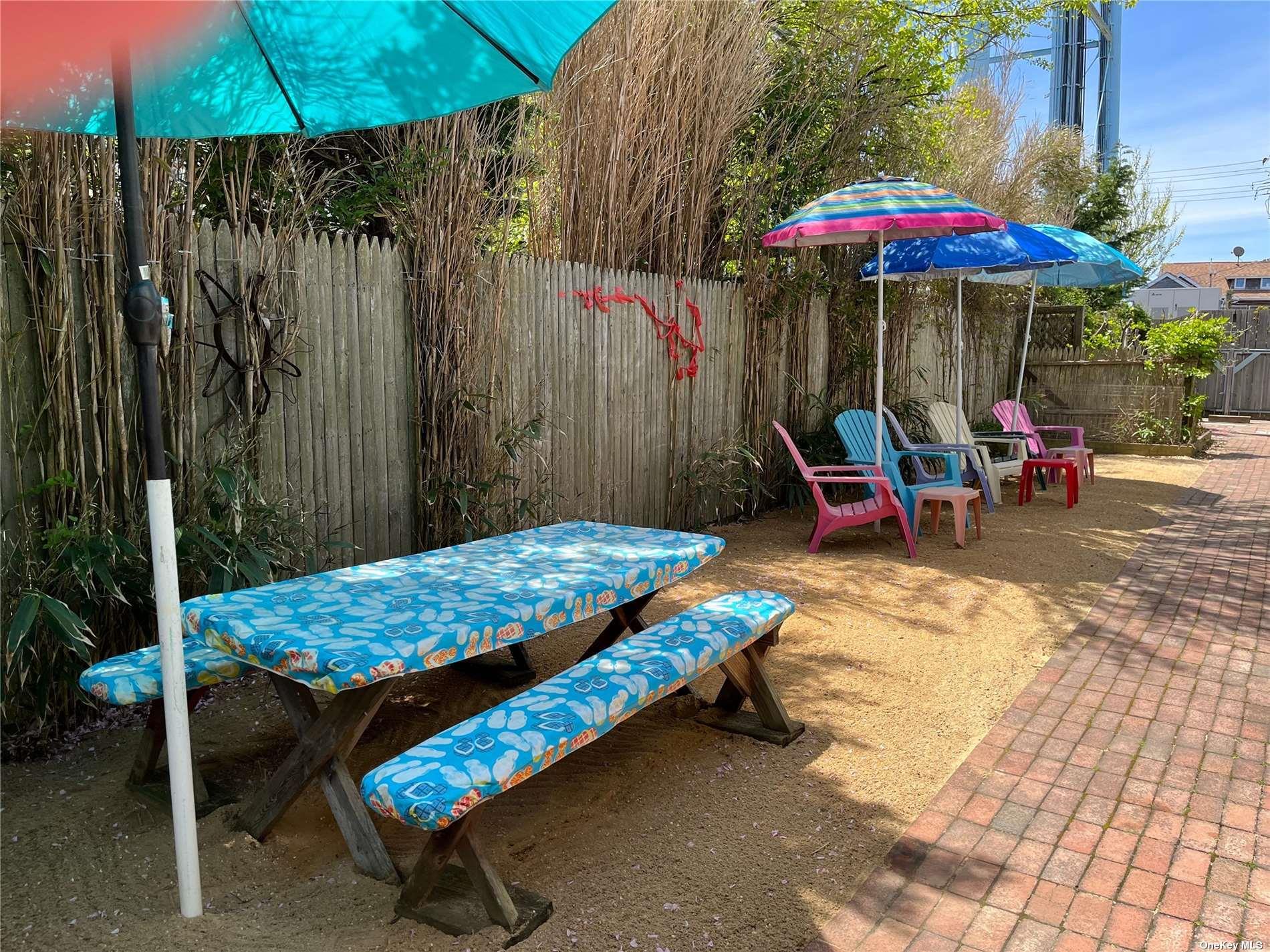 4 Surfview Walk Seaview Seaview, NY 11770