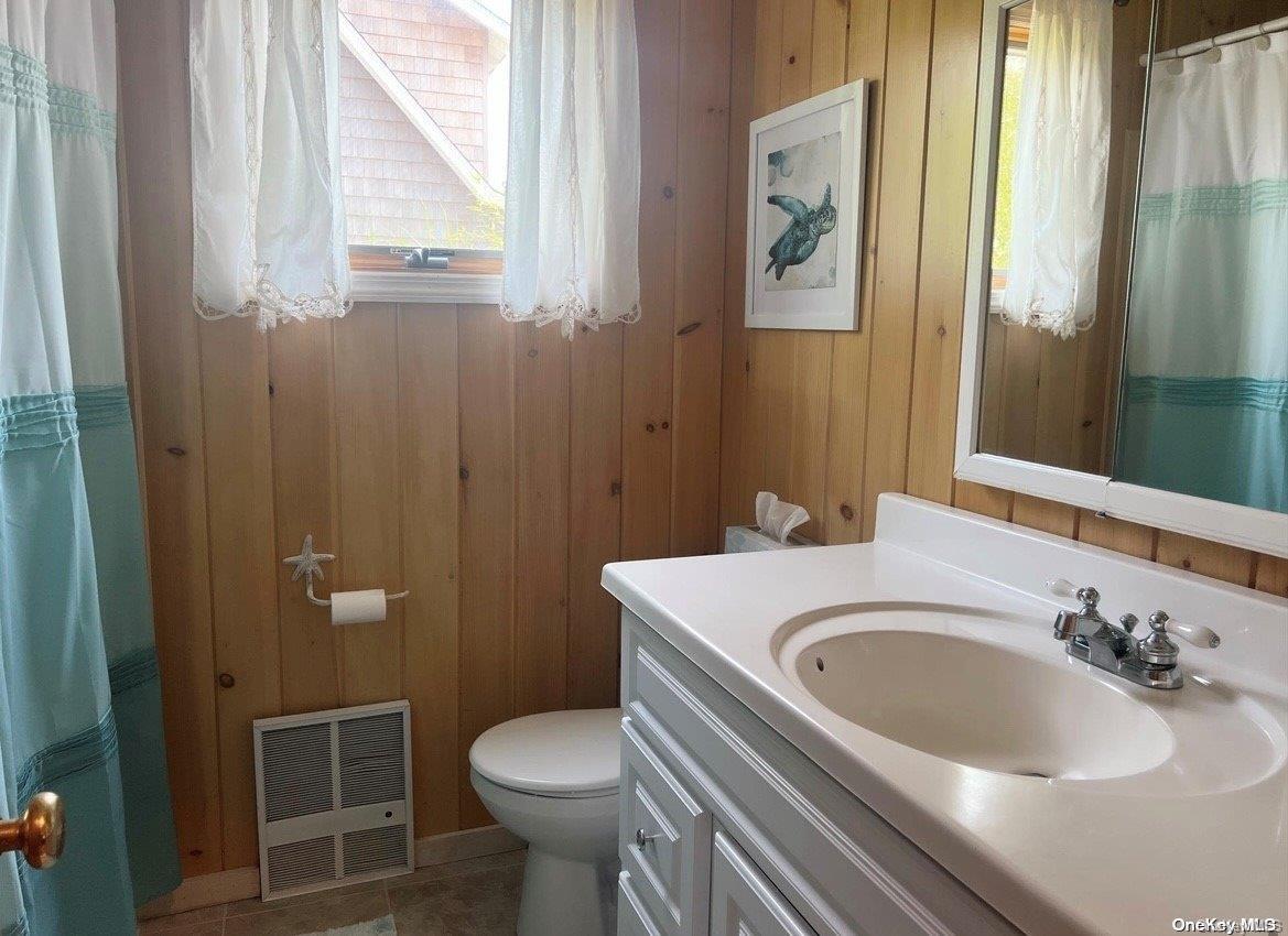 892 Evergreen Walk Ocean Beach Ocean Beach, NY 11770