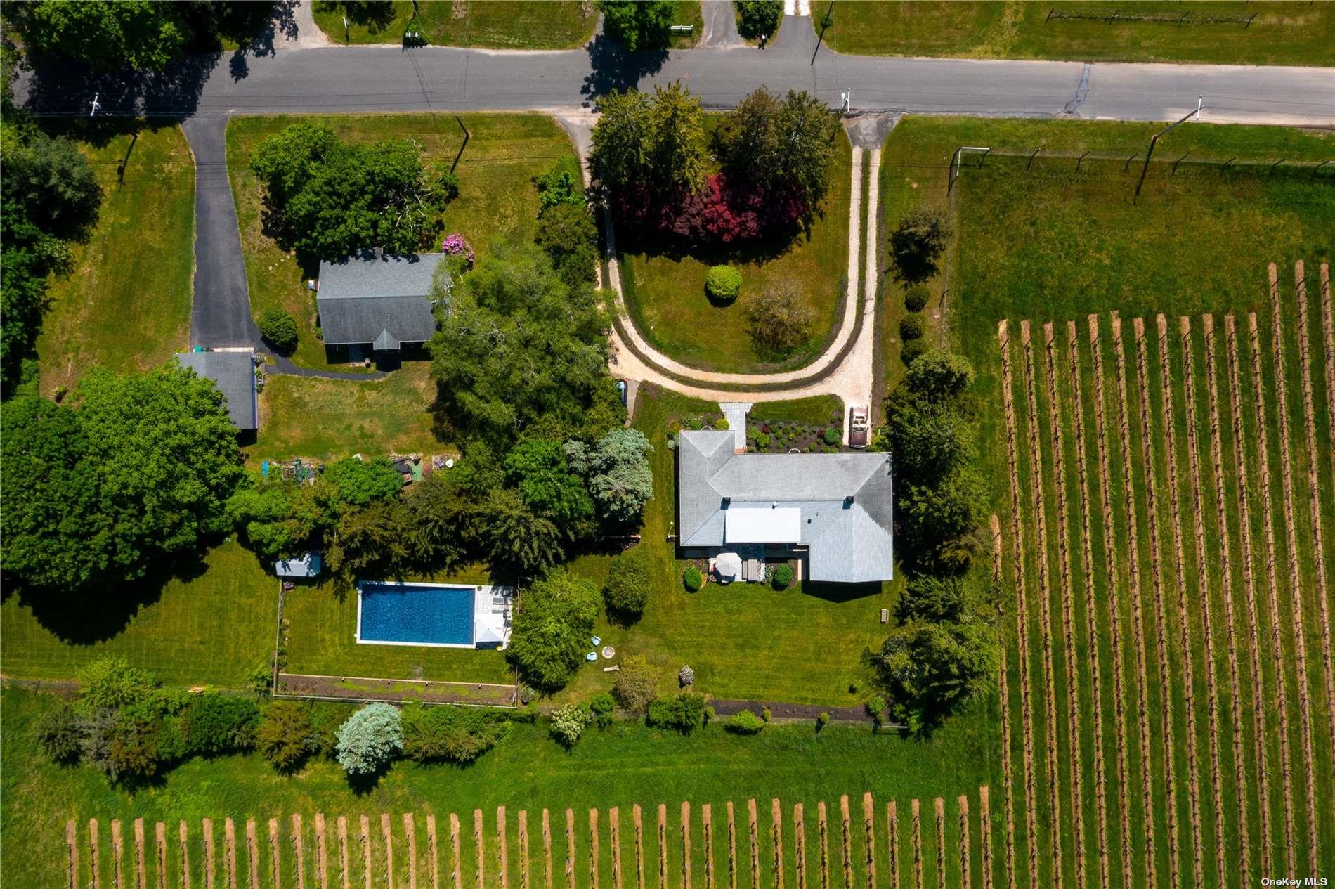 1100 Alvahs Lane Cutchogue Cutchogue NY 11935