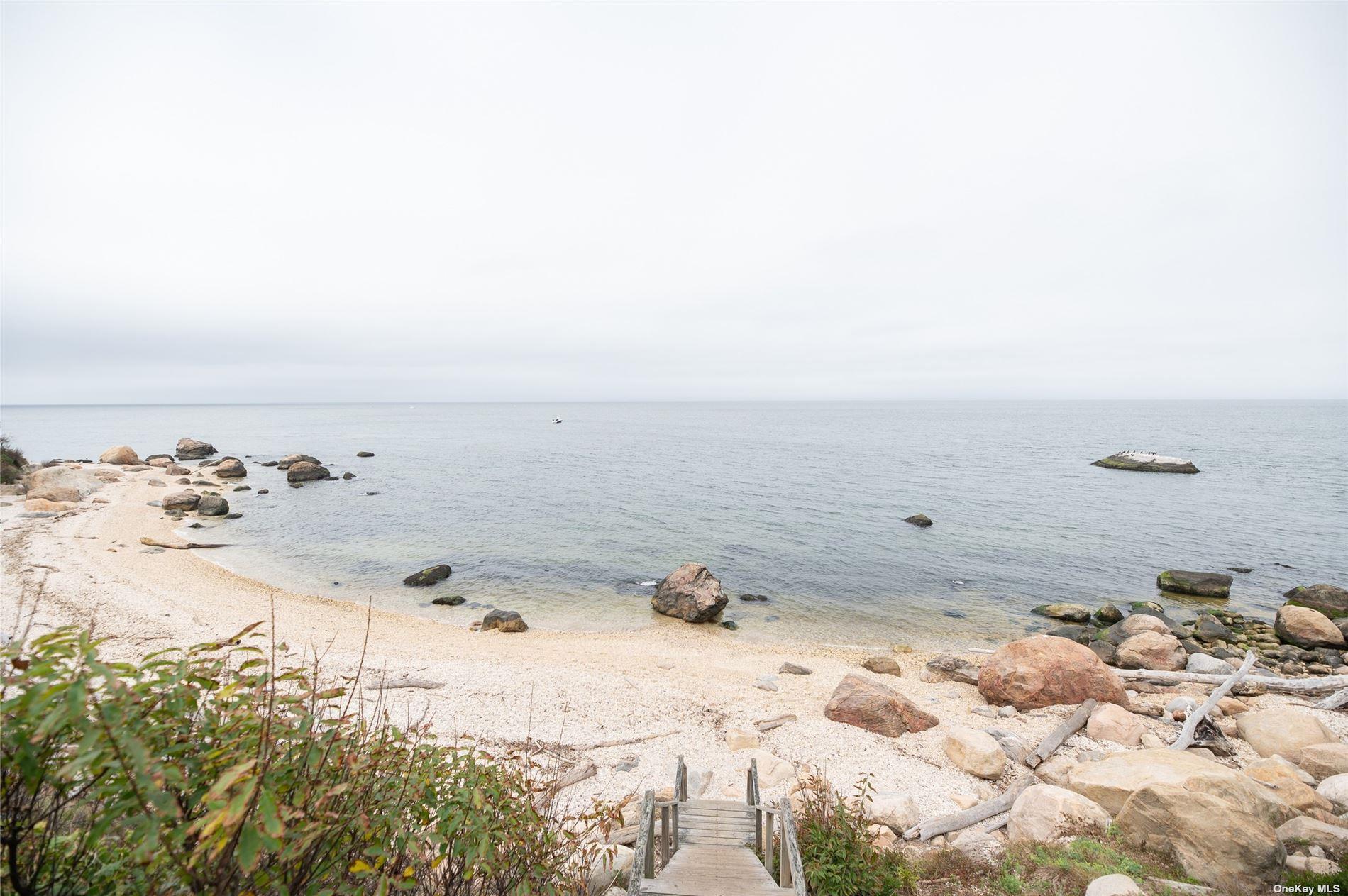 870 Stars Road East Marion East Marion, NY 11939