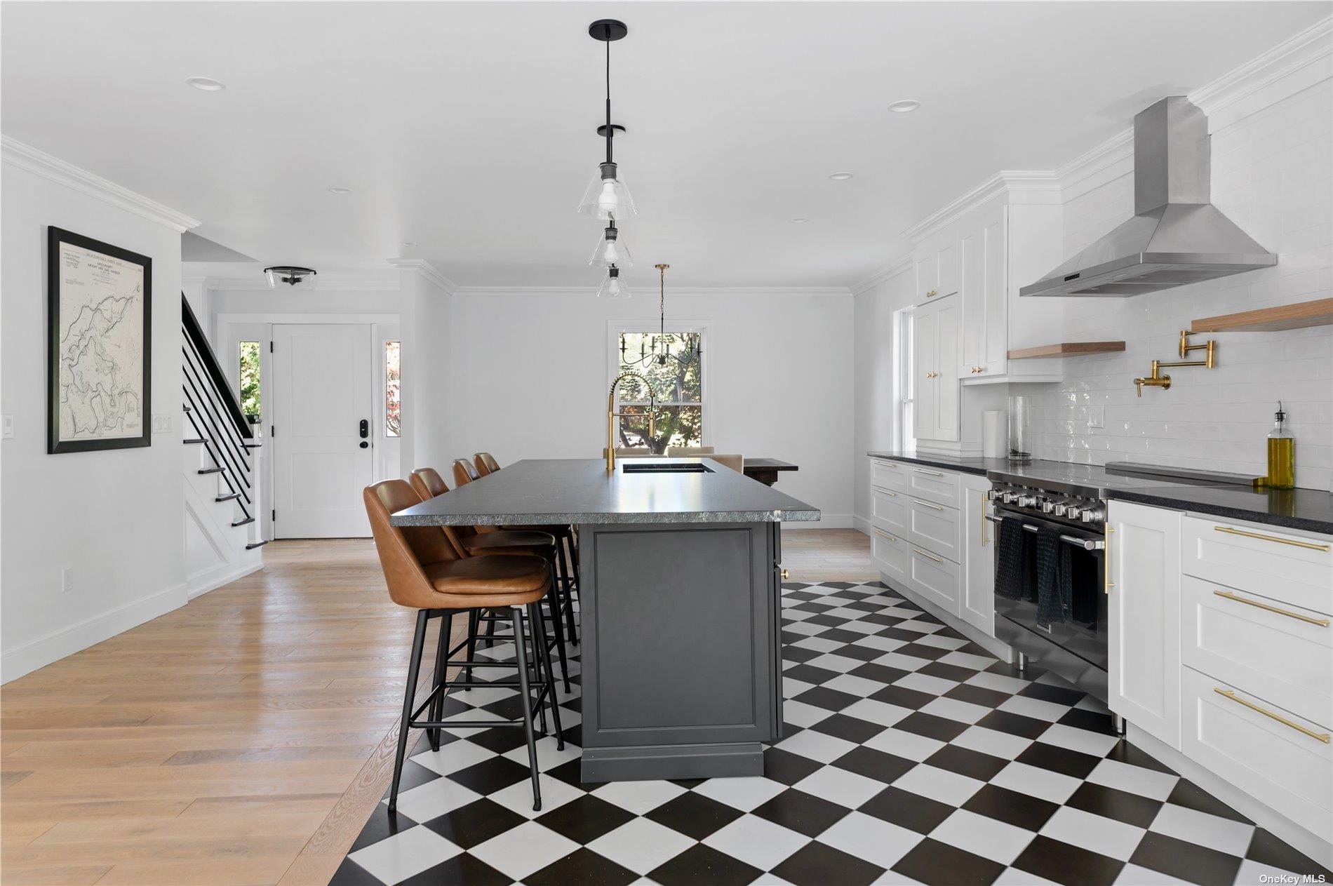 870 Stars Road East Marion East Marion, NY 11939