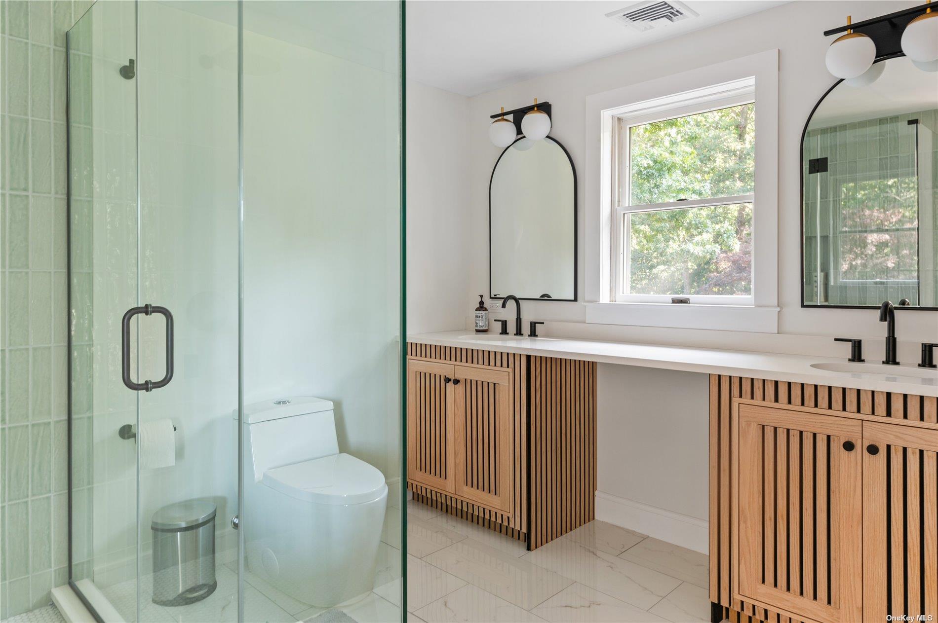 870 Stars Road East Marion East Marion, NY 11939