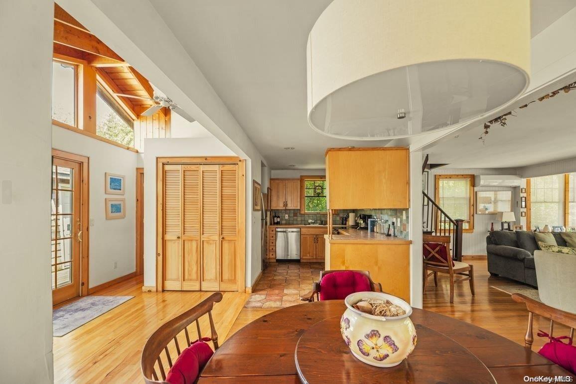 993 Surfview Walk Ocean Beach Ocean Beach, NY 11770