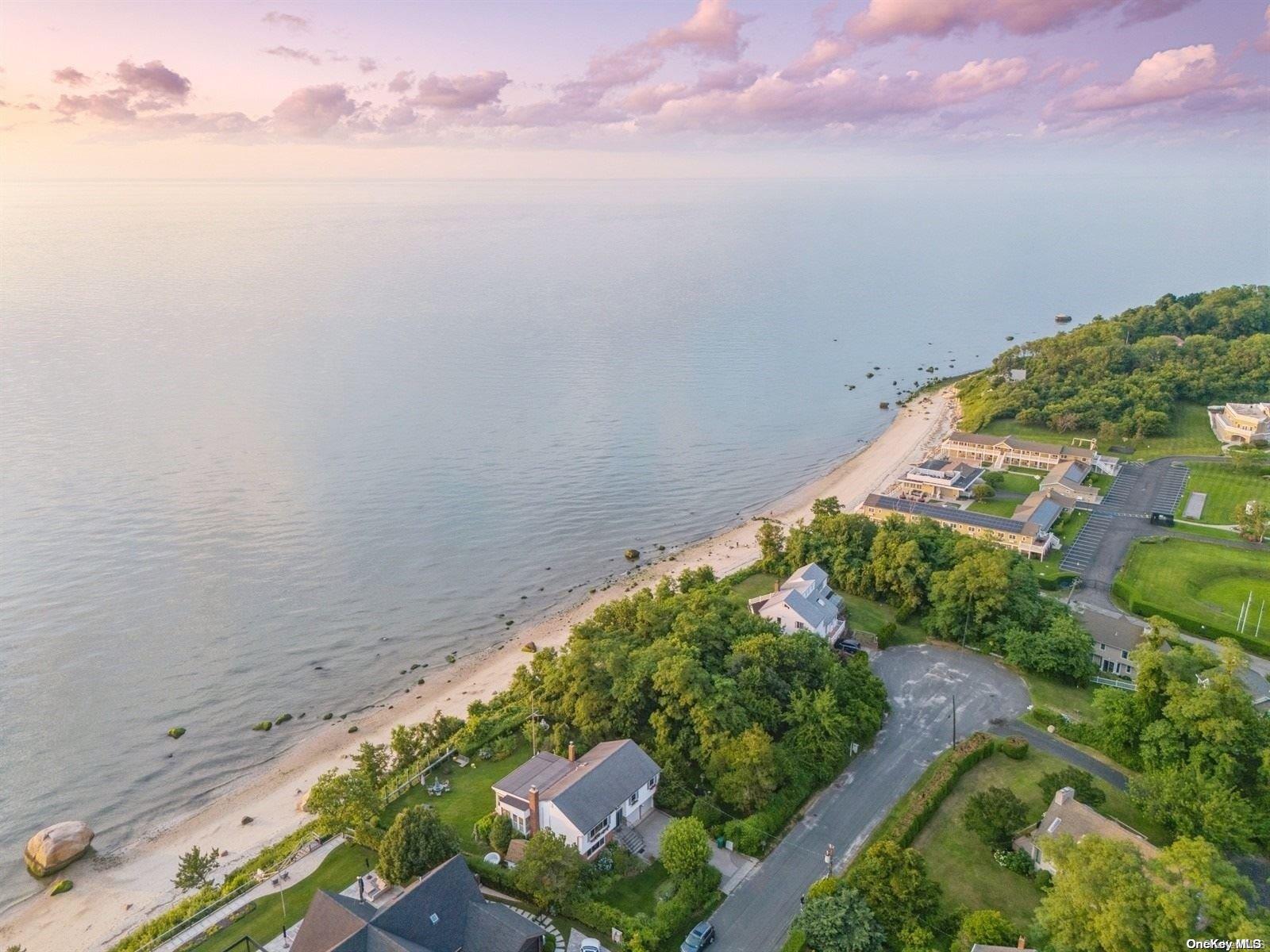 895 Glen Court Cutchogue Cutchogue, NY 11935