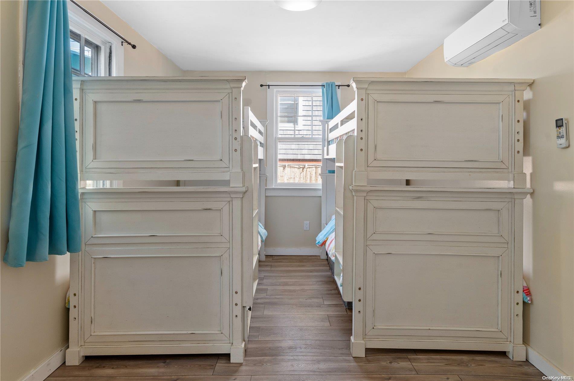 180 Cottage Walk Ocean Beach Ocean Beach, NY 11770