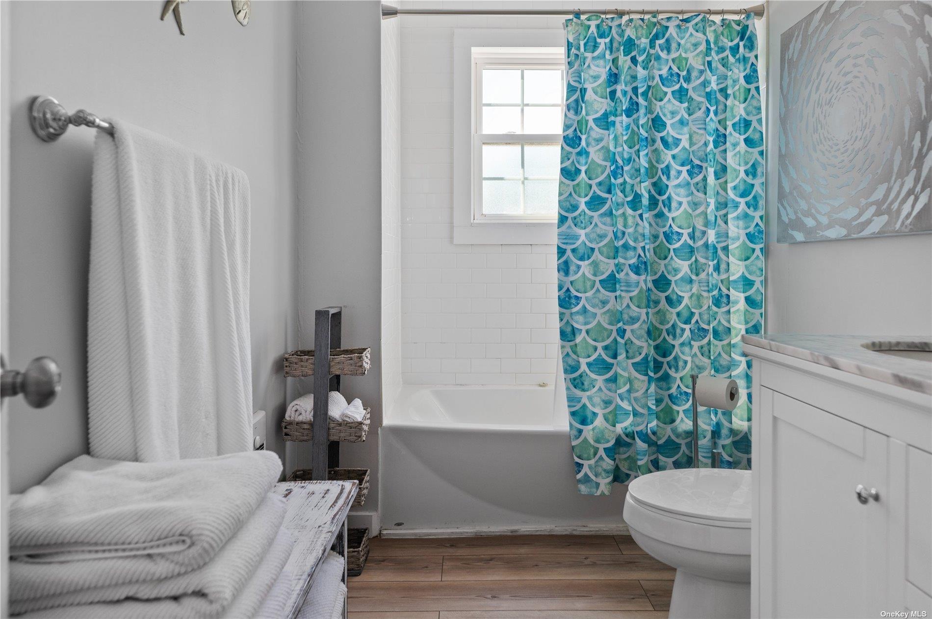 180 Cottage Walk Ocean Beach Ocean Beach, NY 11770