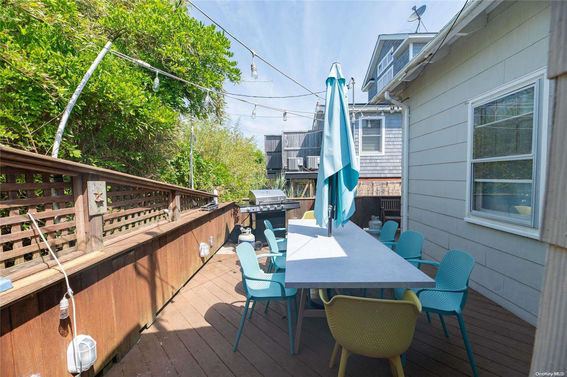 180 Cottage Walk Ocean Beach Ocean Beach, NY 11770